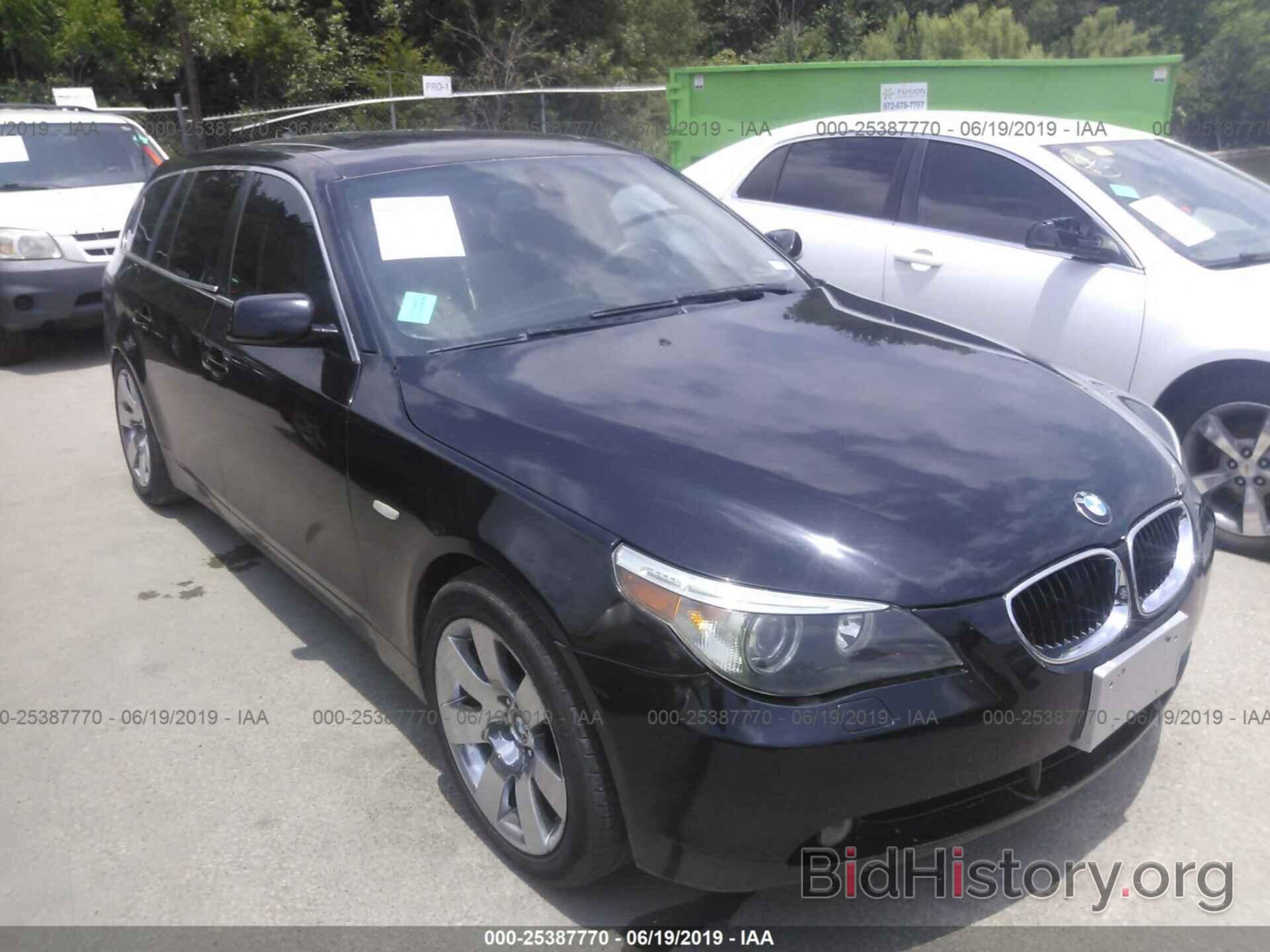 Photo WBANN73556CN00554 - BMW 530 2006