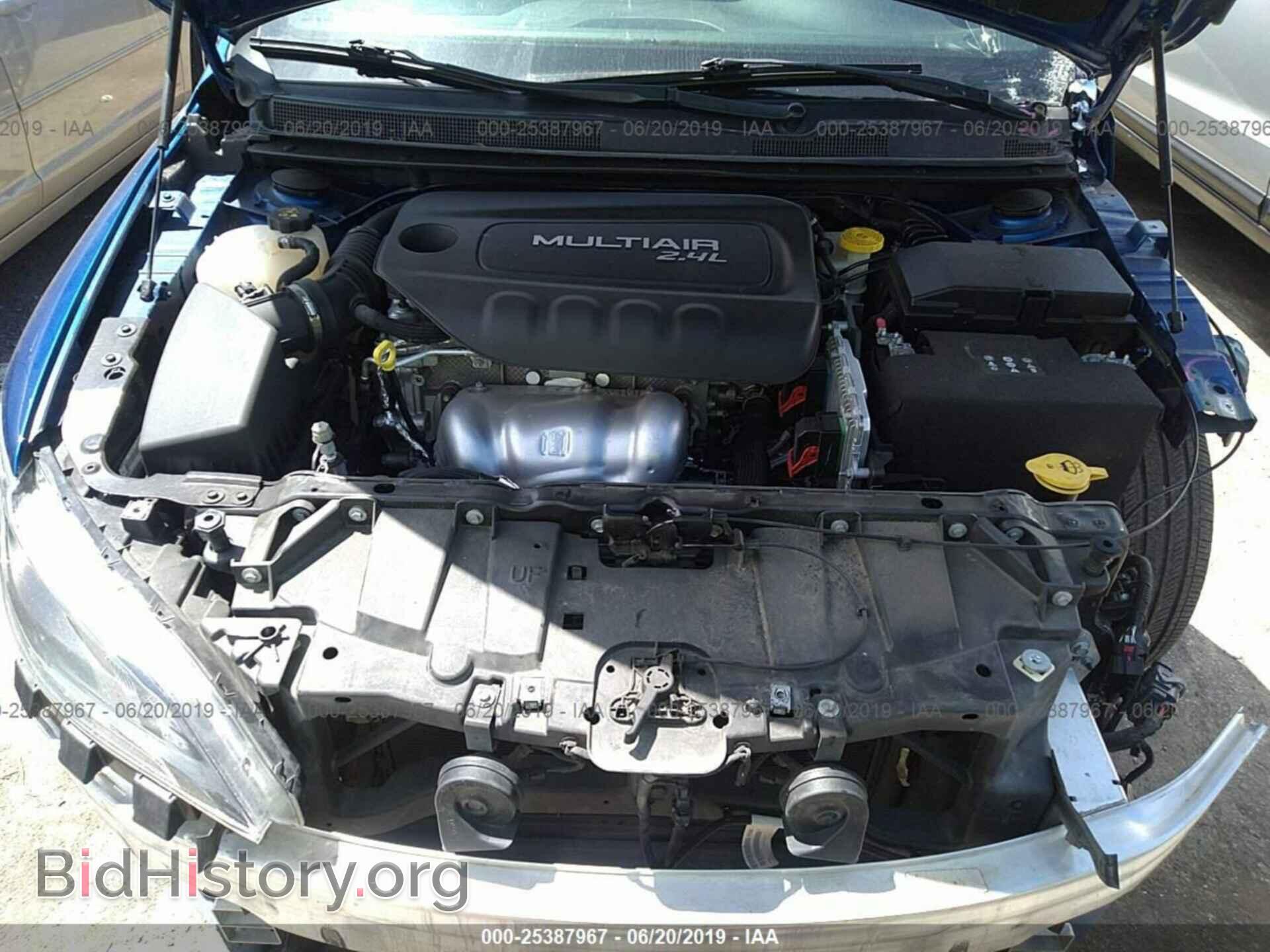 2015 CHRYSLER 200 - VIN: 1C3CCCBB4FN682515 - Фото 10