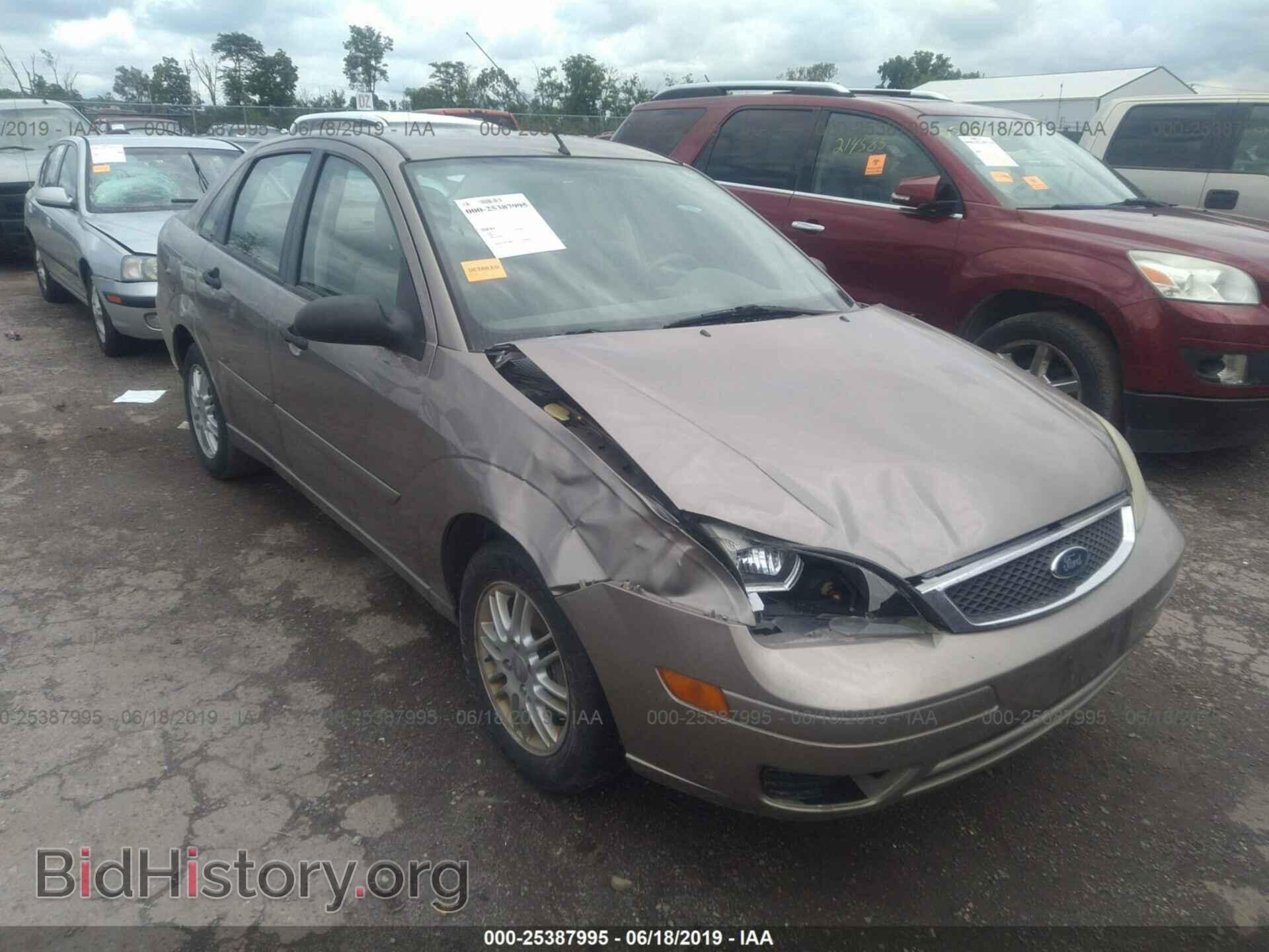Photo 1FAFP34N45W248632 - FORD FOCUS 2005