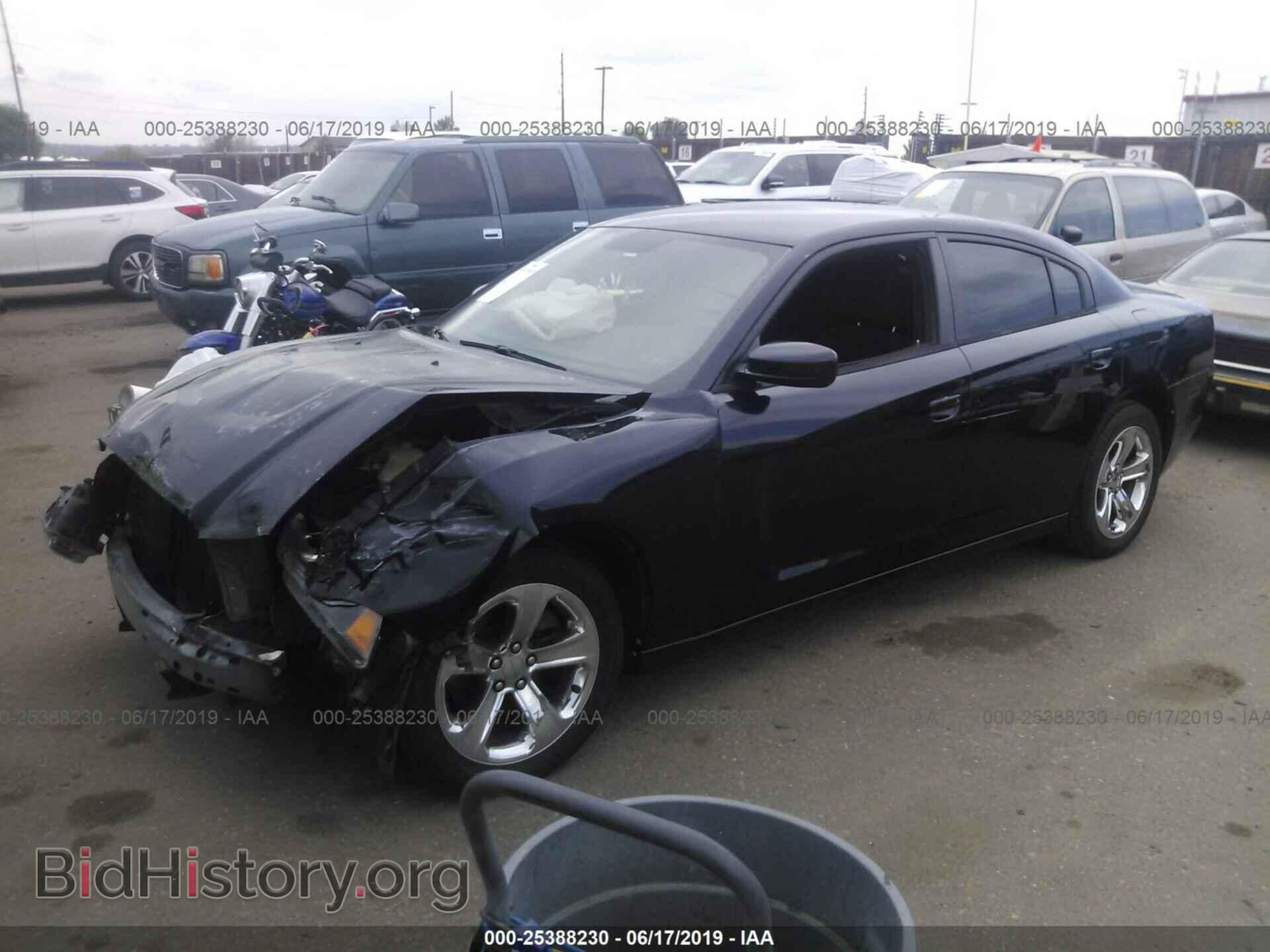 2011 DODGE CHARGER - VIN: 2B3CL3CG6BH535428 - Фото 2