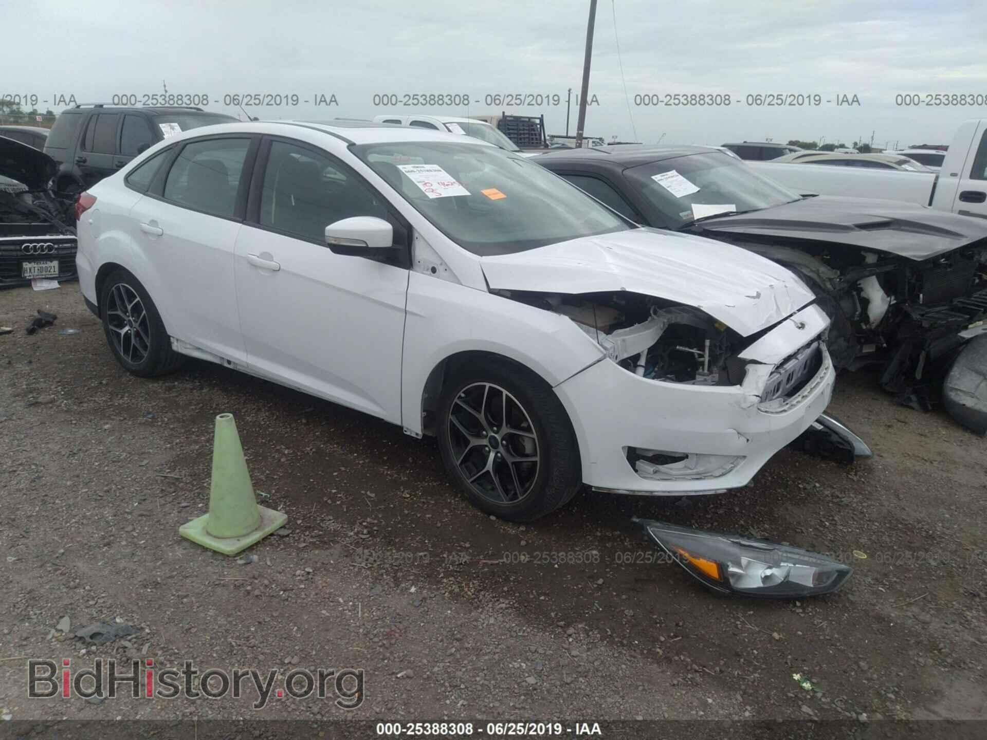 Photo 1FADP3H28HL247240 - FORD FOCUS 2017