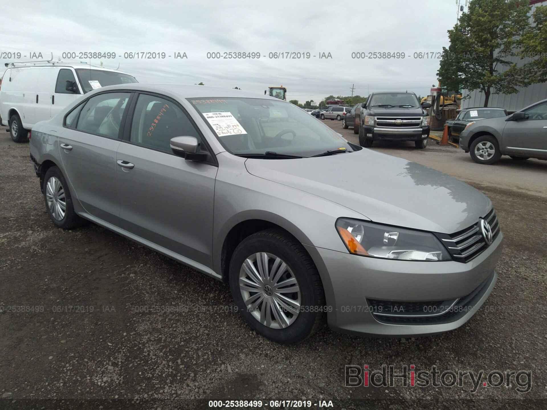 Фотография 1VWAT7A3XEC076759 - VOLKSWAGEN PASSAT 2014