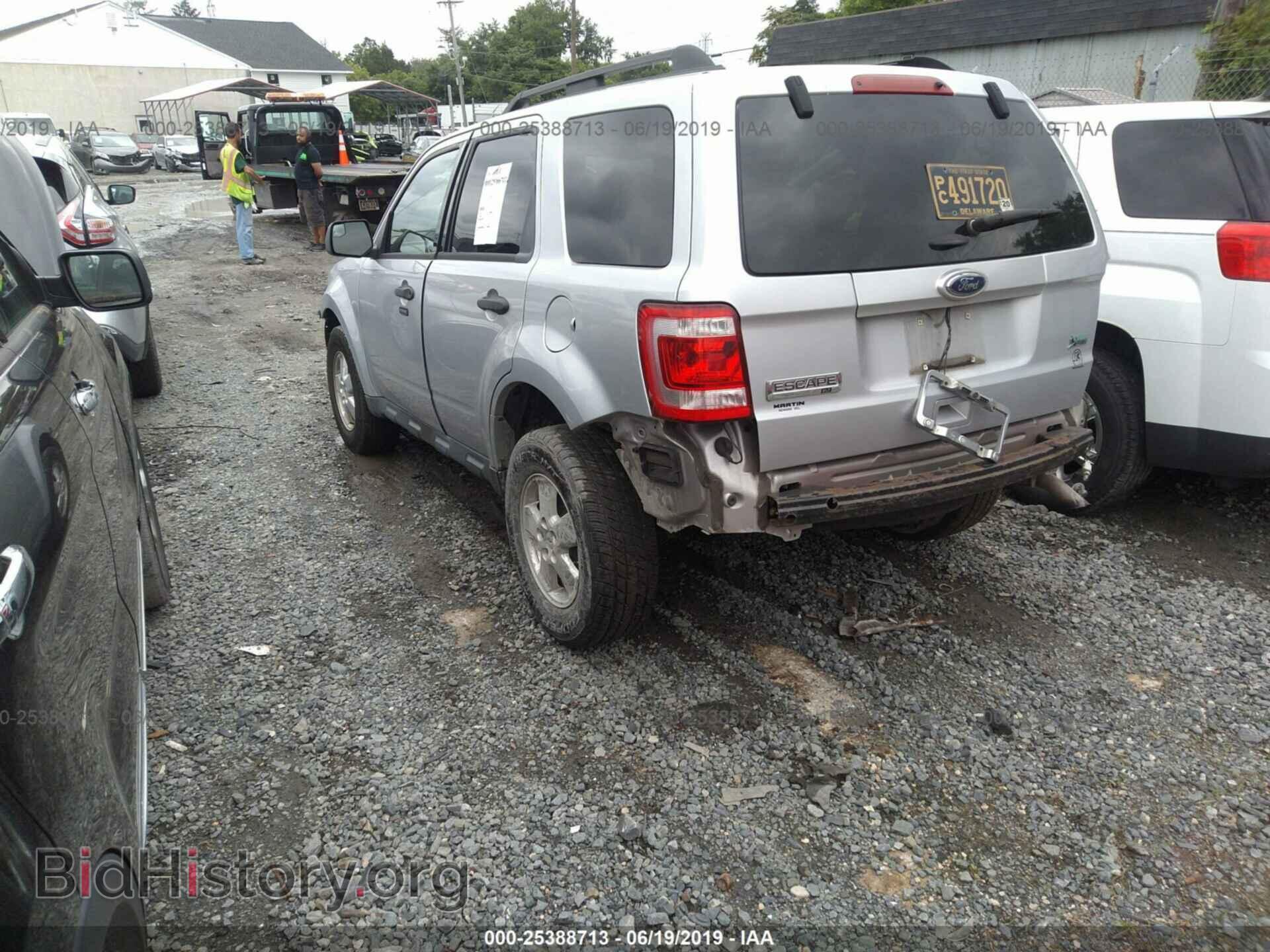 2011 FORD ESCAPE - VIN: 1FMCU0DG4BKC01699 - Photo 3