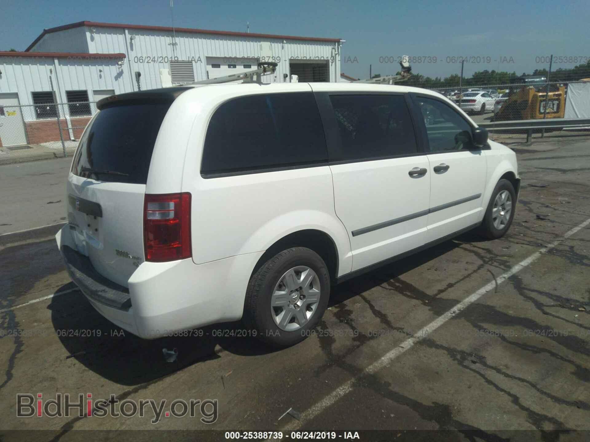 2010 DODGE GRAND CARAVAN - VIN: 2D4CN1AE8AR220107 - Фото 4