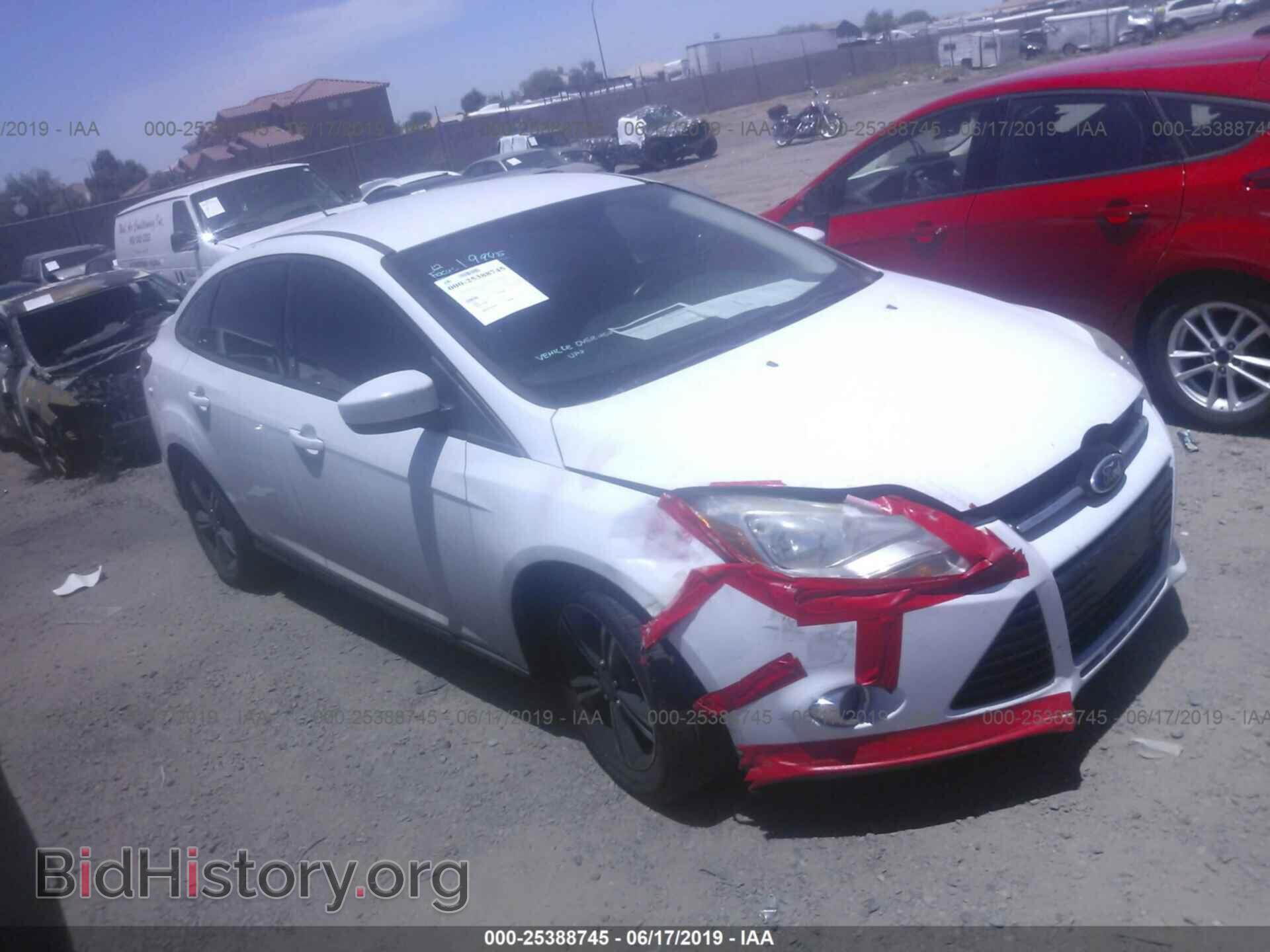 Photo 1FAHP3F25CL429779 - FORD FOCUS 2012