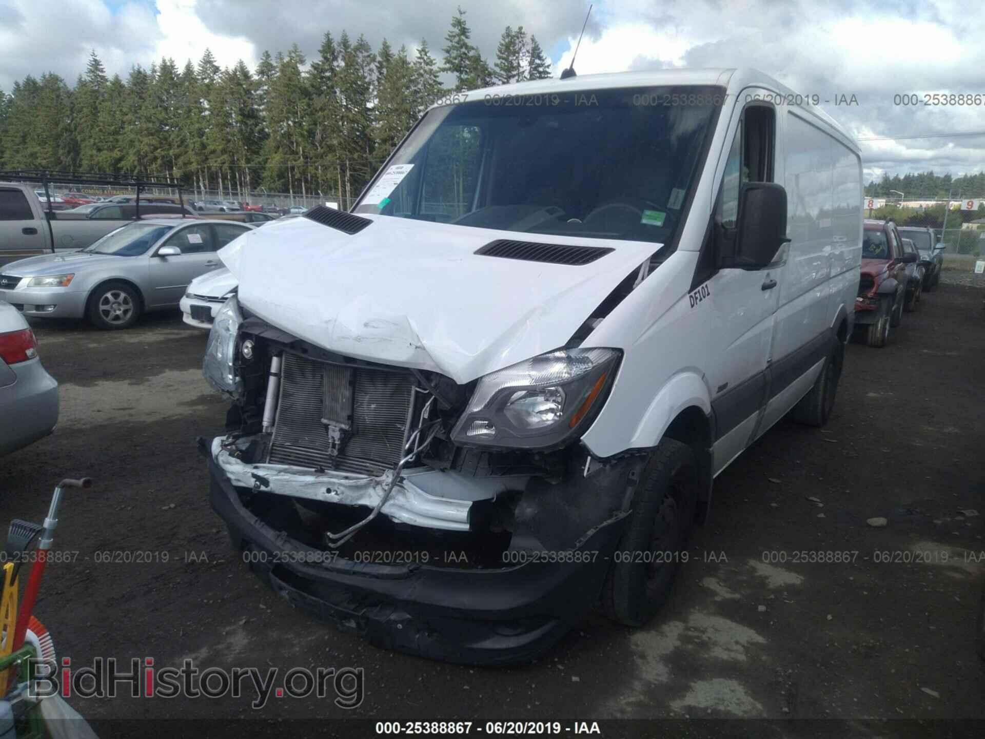 2016 MERCEDES-BENZ SPRINTER - VIN: WD3PE7DD7GP245475 - Фото 2