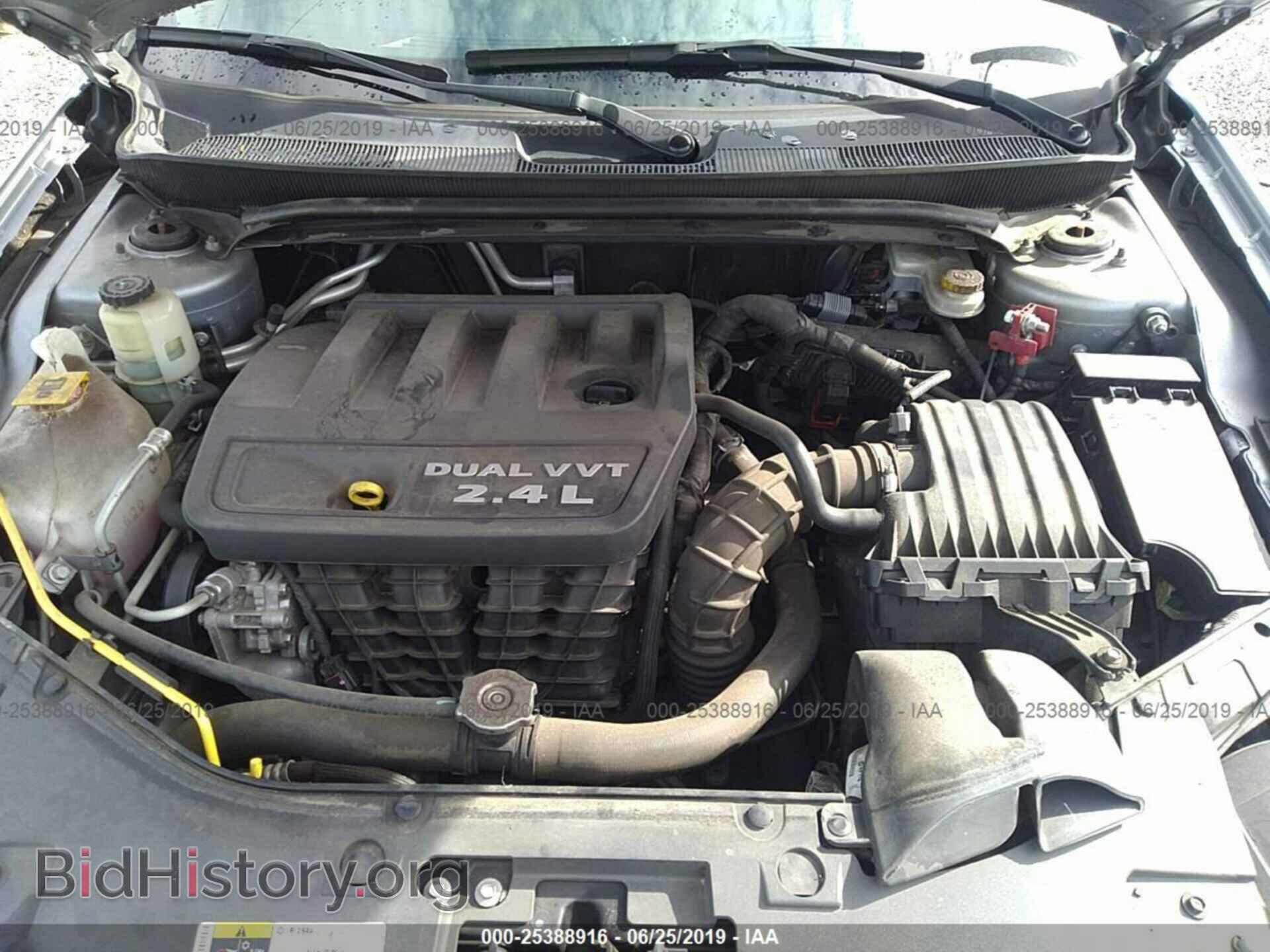 2014 CHRYSLER 200 - VIN: 1C3CCBBB2EN128415 - Фото 10