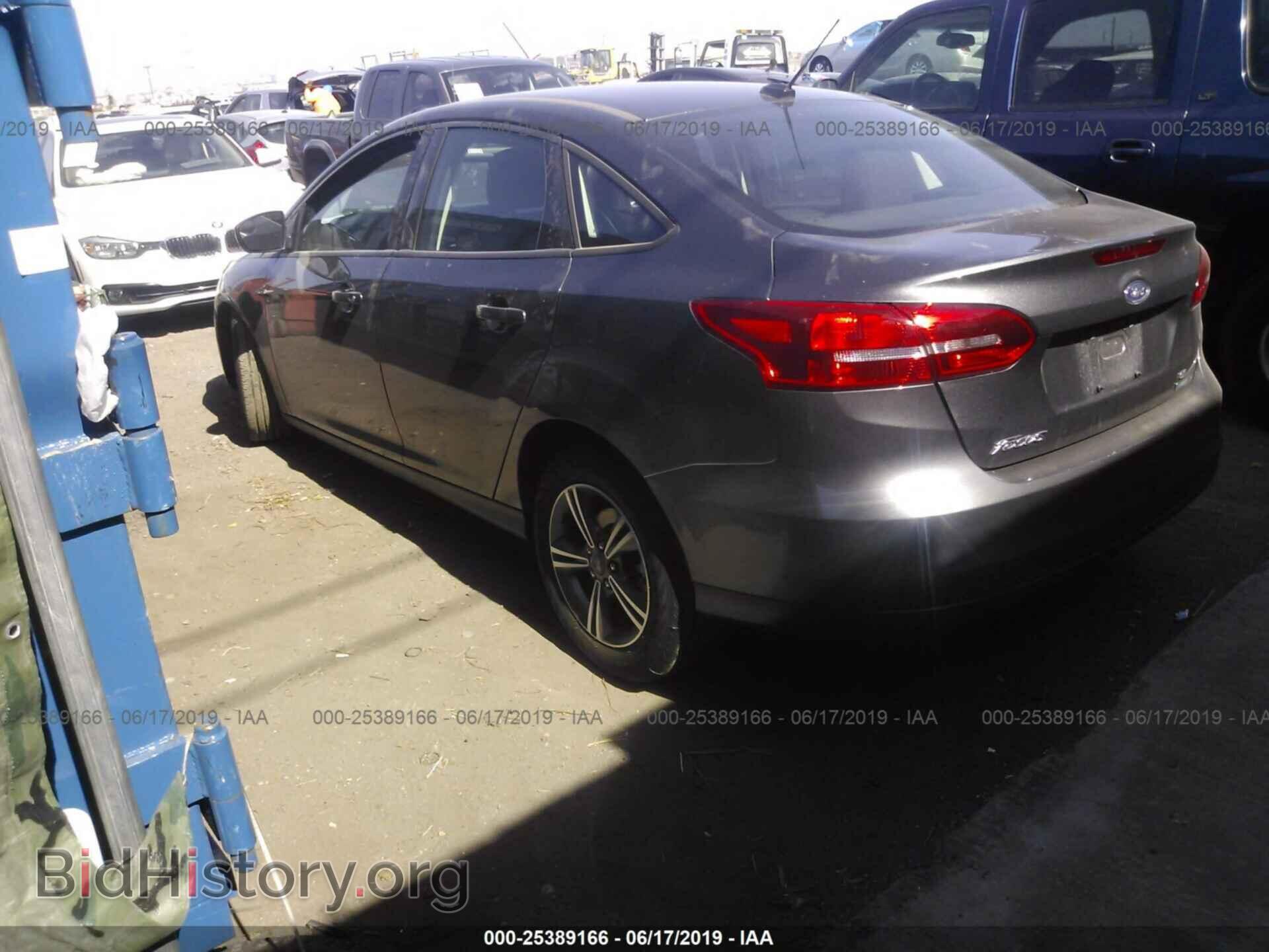 2018 FORD FOCUS - VIN: 1FADP3FE7JL313134 - Фото 3
