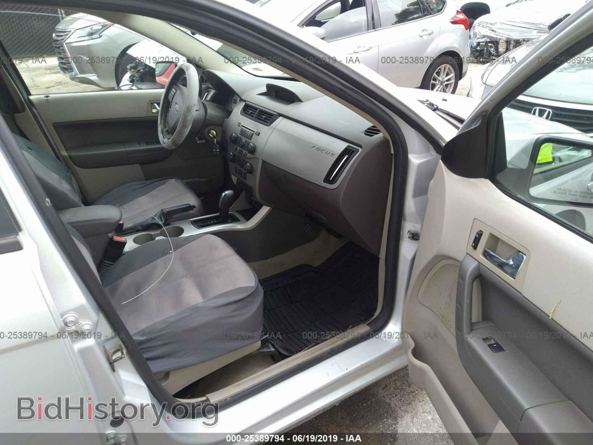 2008 FORD FOCUS - VIN: 1FAHP35N78W234431 - Фото 5