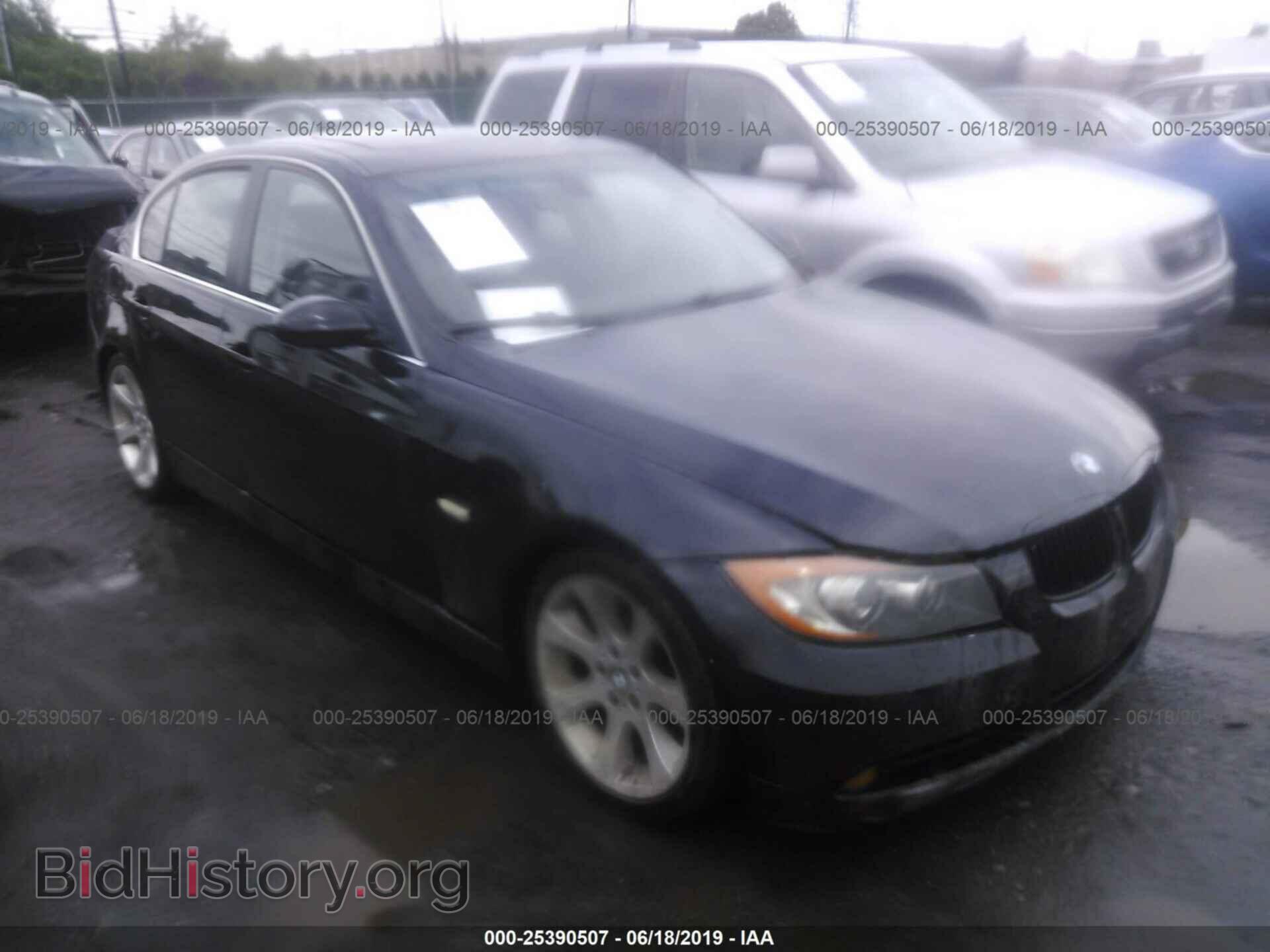 Photo WBAVB33556PS06422 - BMW 330 2006