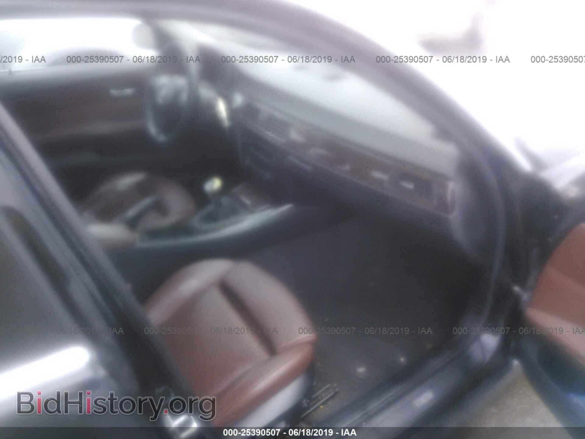 2006 BMW 330 - VIN: WBAVB33556PS06422 - Фото 5