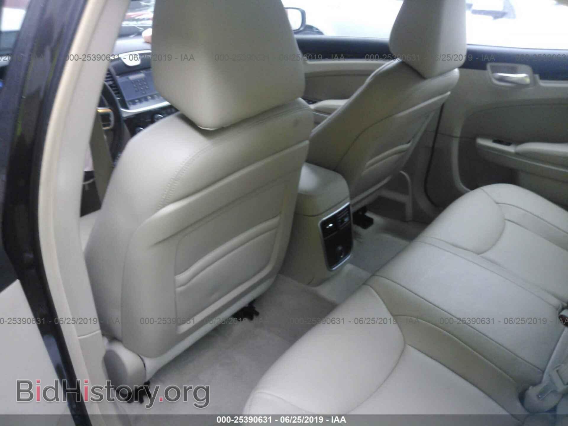 2012 CHRYSLER 300 - VIN: 2C3CCACG1CH274170 - Фото 8
