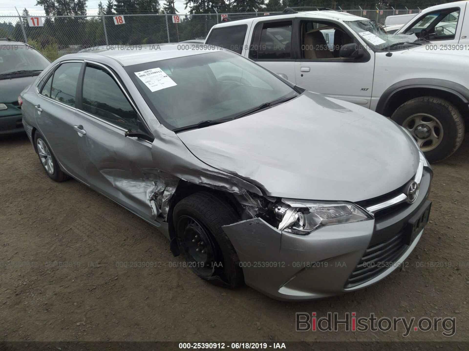 Photo 4T4BF1FK9FR468642 - TOYOTA CAMRY 2015