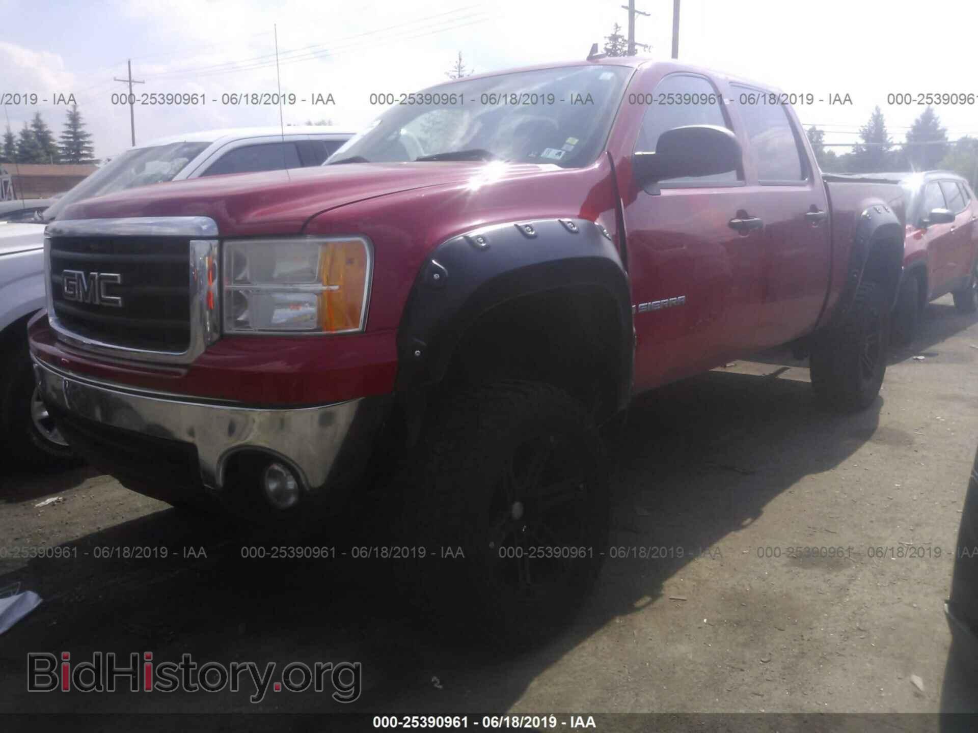 2007 GMC NEW SIERRA - VIN: 2GTEK13M571580199 - Фото 2