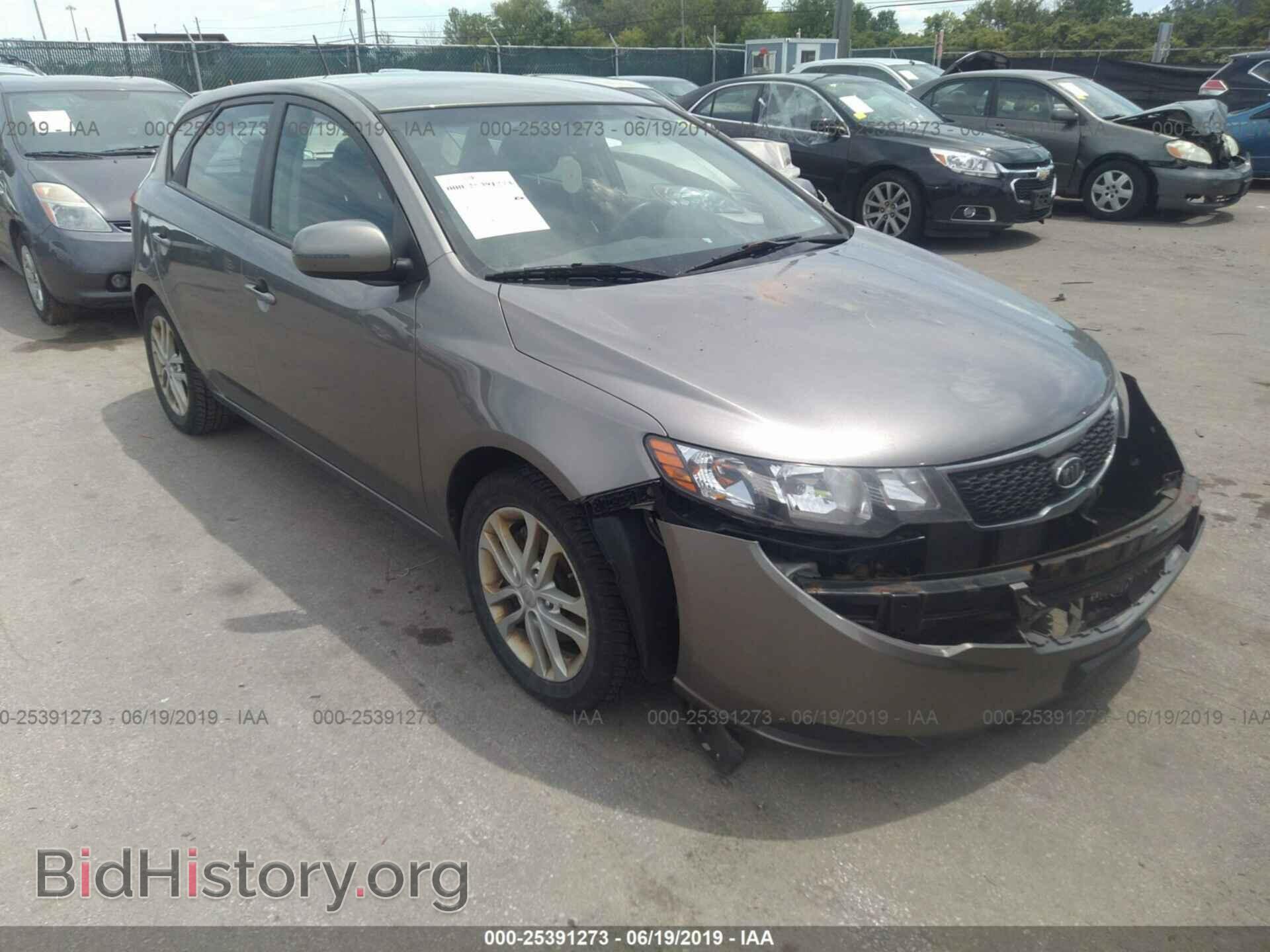 Фотография KNAFU5A2XC5490821 - KIA FORTE 2012