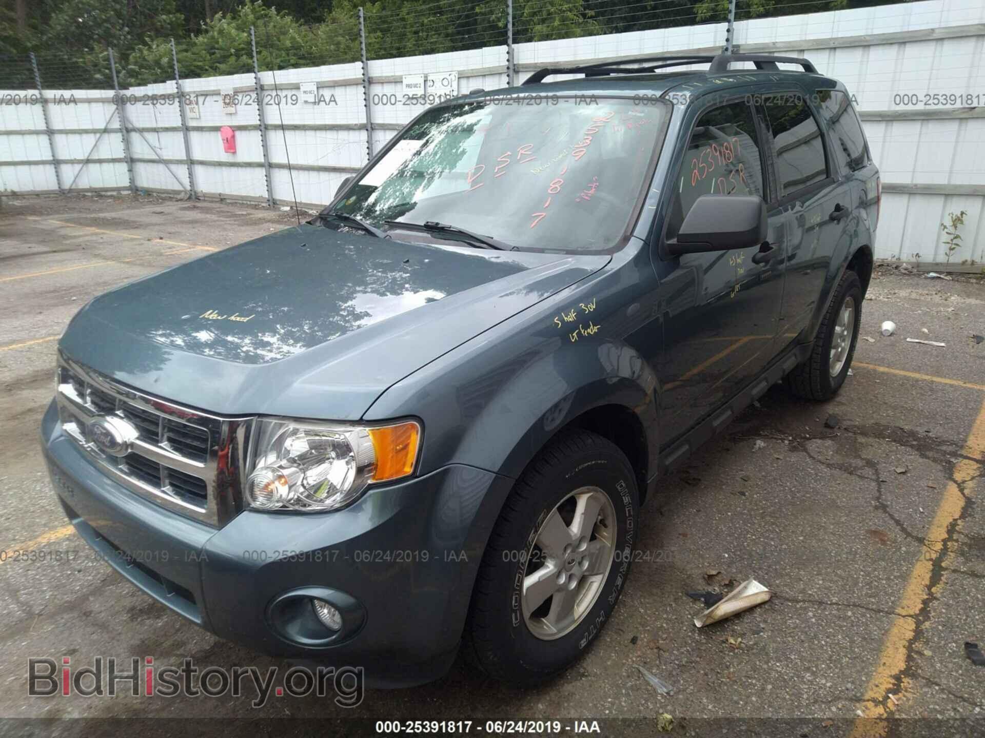 2011 FORD ESCAPE - VIN: 1FMCU9D75BKA21233 - Фото 2