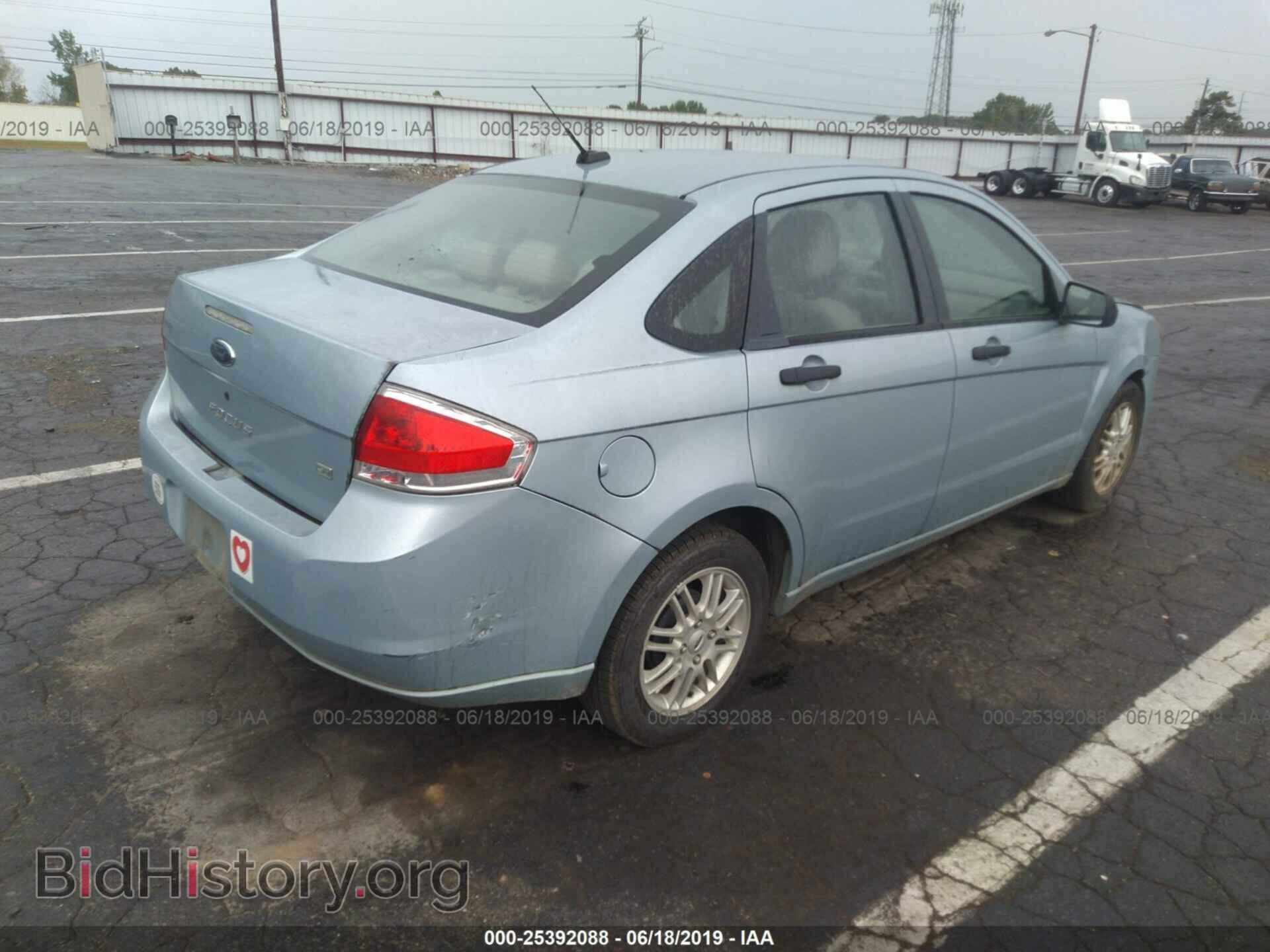 2009 FORD FOCUS - VIN: 1FAHP35NX9W138410 - Фото 4