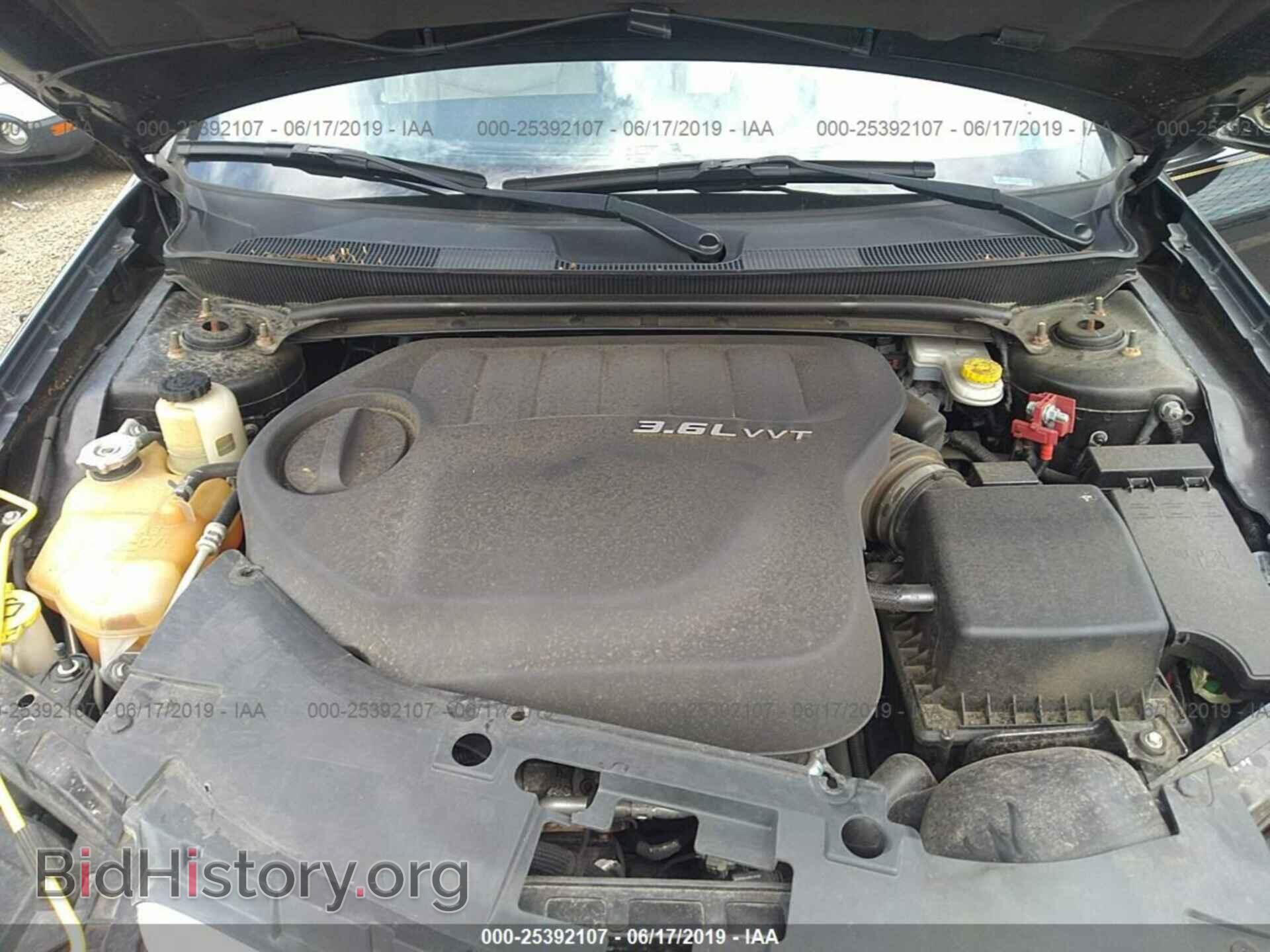 2011 CHRYSLER 200 - VIN: 1C3BC2FG5BN548229 - Photo 10