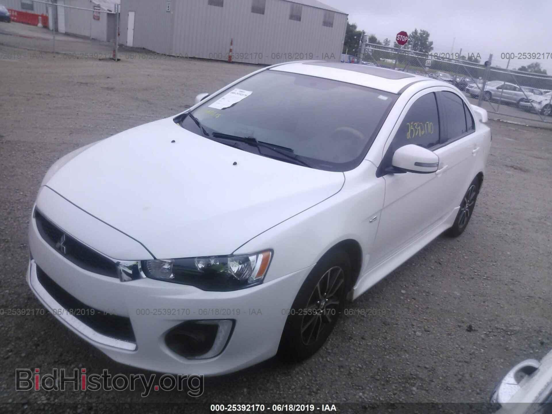 2017 MITSUBISHI LANCER - VIN: JA32U2FU8HU001709 - Фото 2