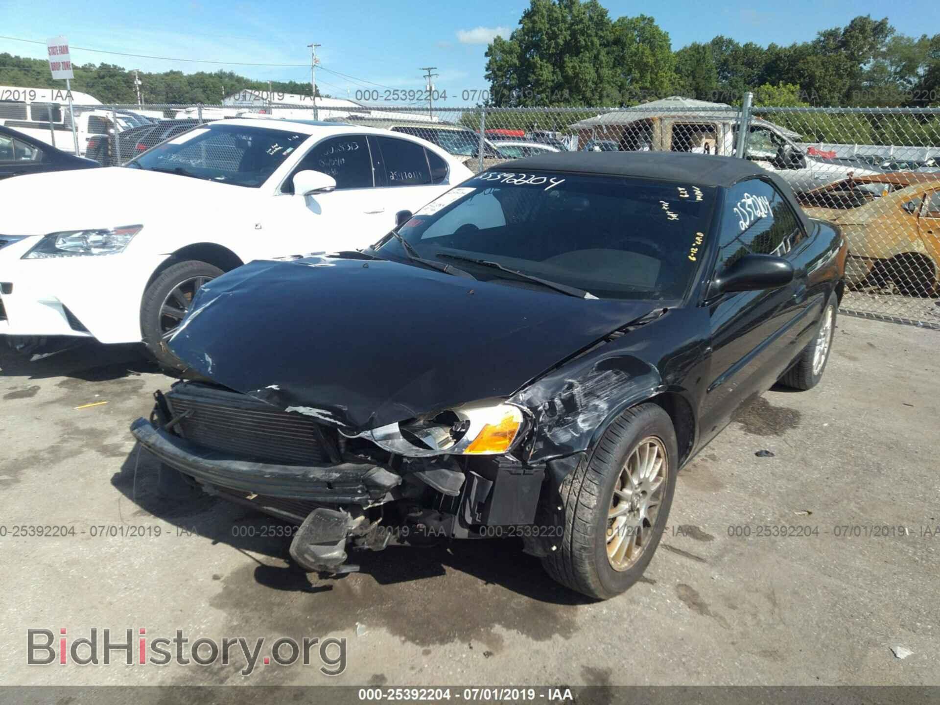 2004 CHRYSLER SEBRING - VIN: 1C3EL45X04N390721 - Photo 2