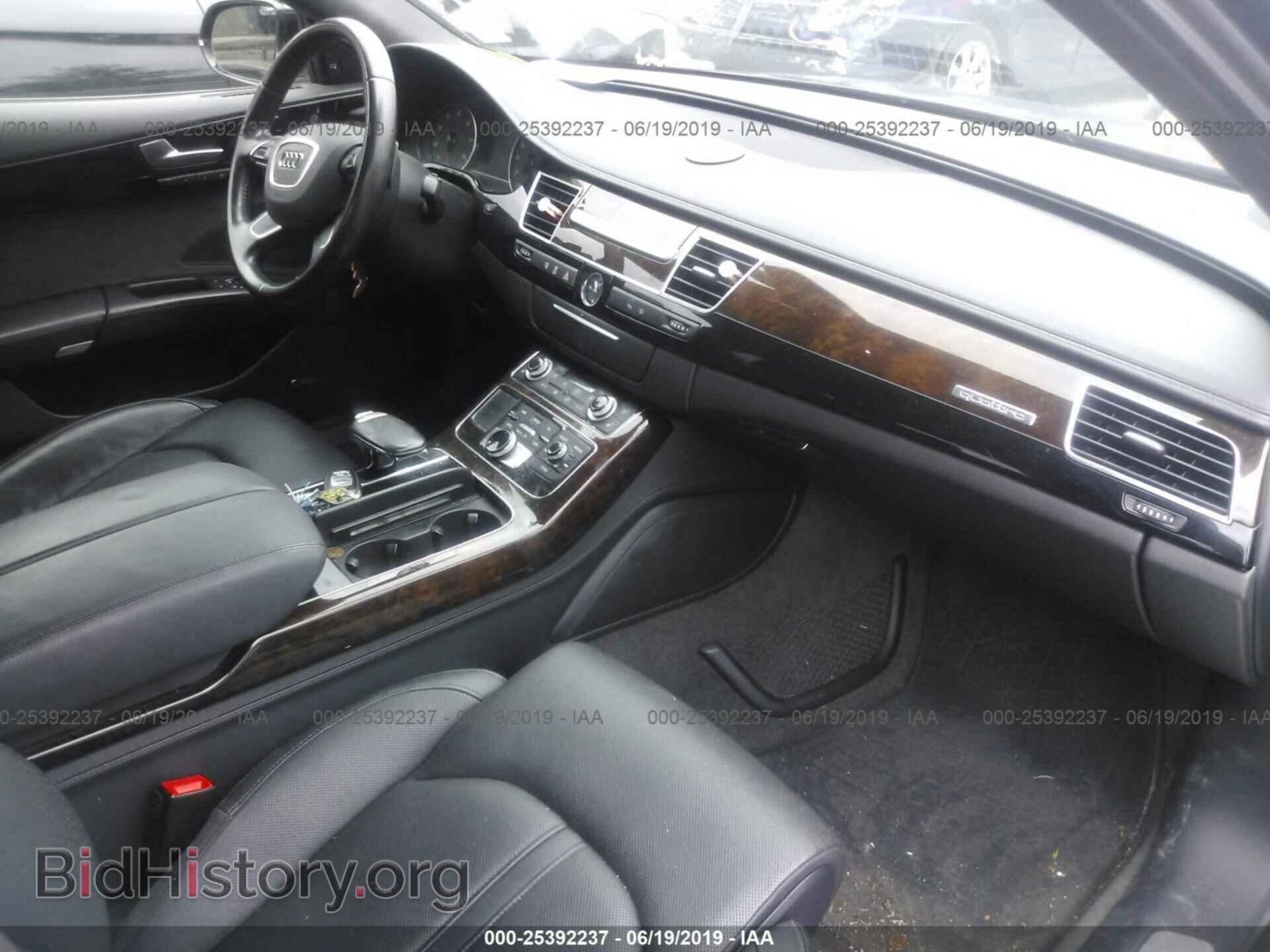 2011 AUDI A8 - VIN: WAURVAFD5BN014973 - Фото 5