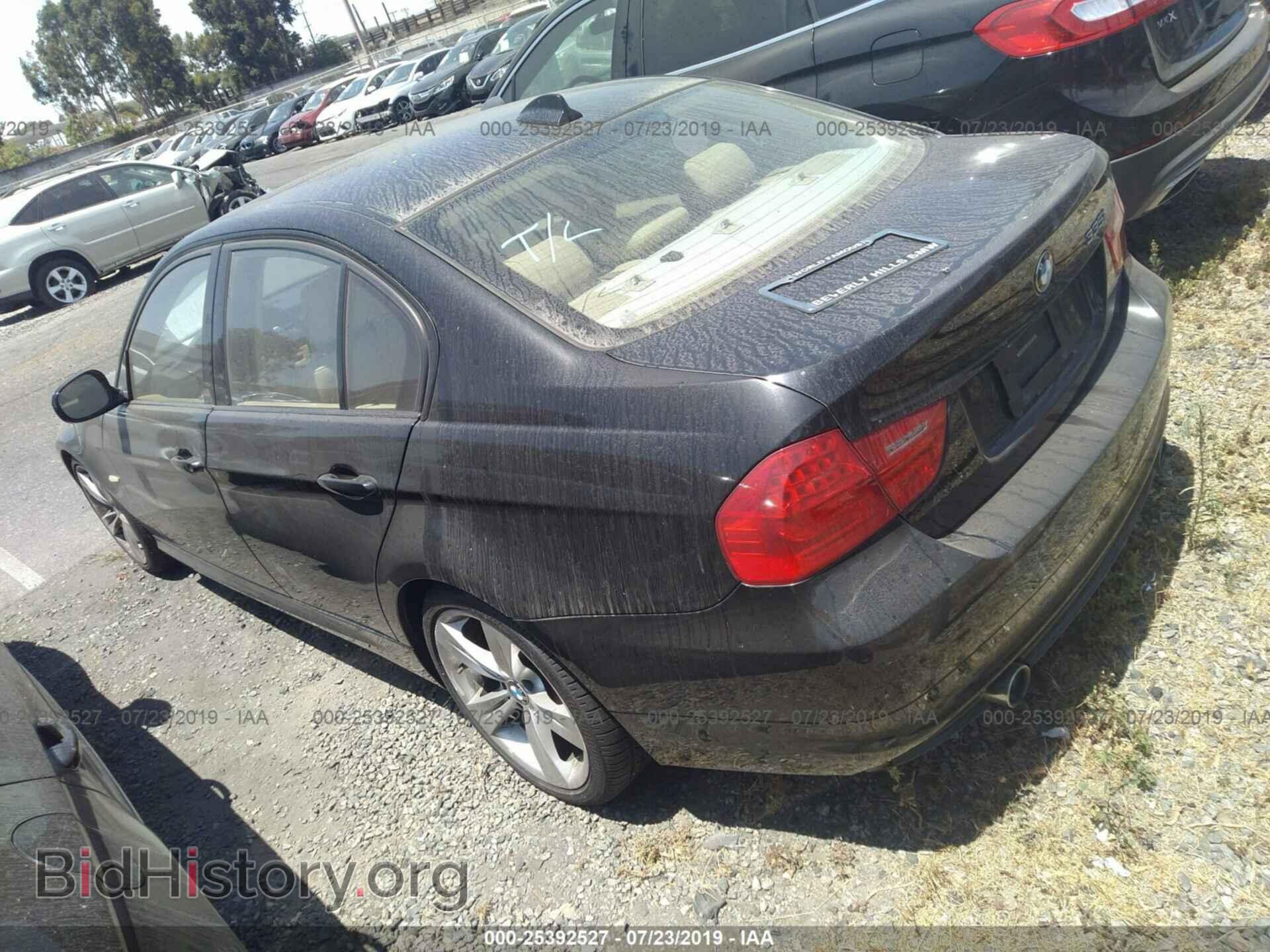 2009 BMW 335 - VIN: WBAPM735X9E191572 - Фото 3