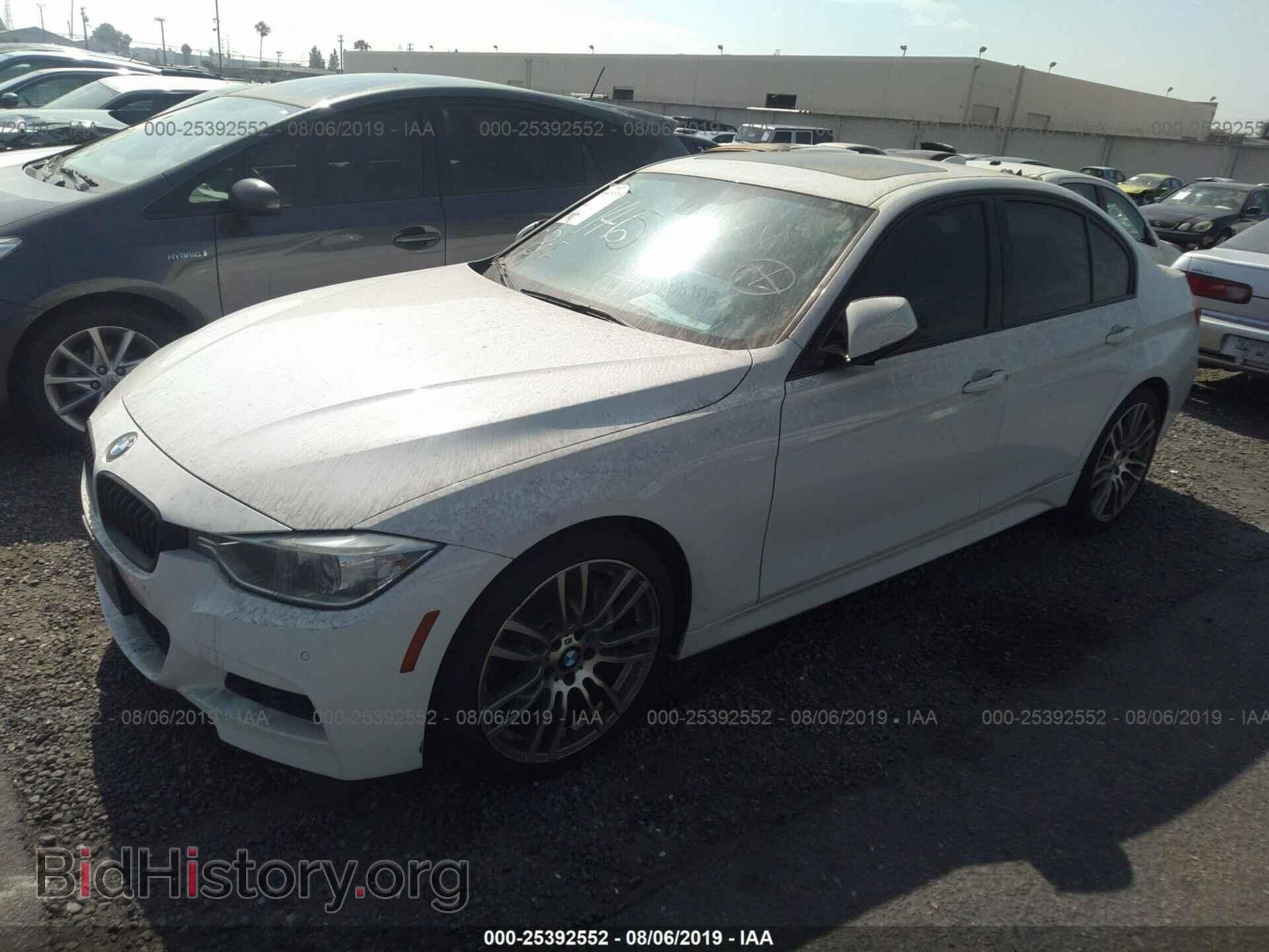 2013 BMW 335 - VIN: WBA3A9C58DF475806 - Фото 2