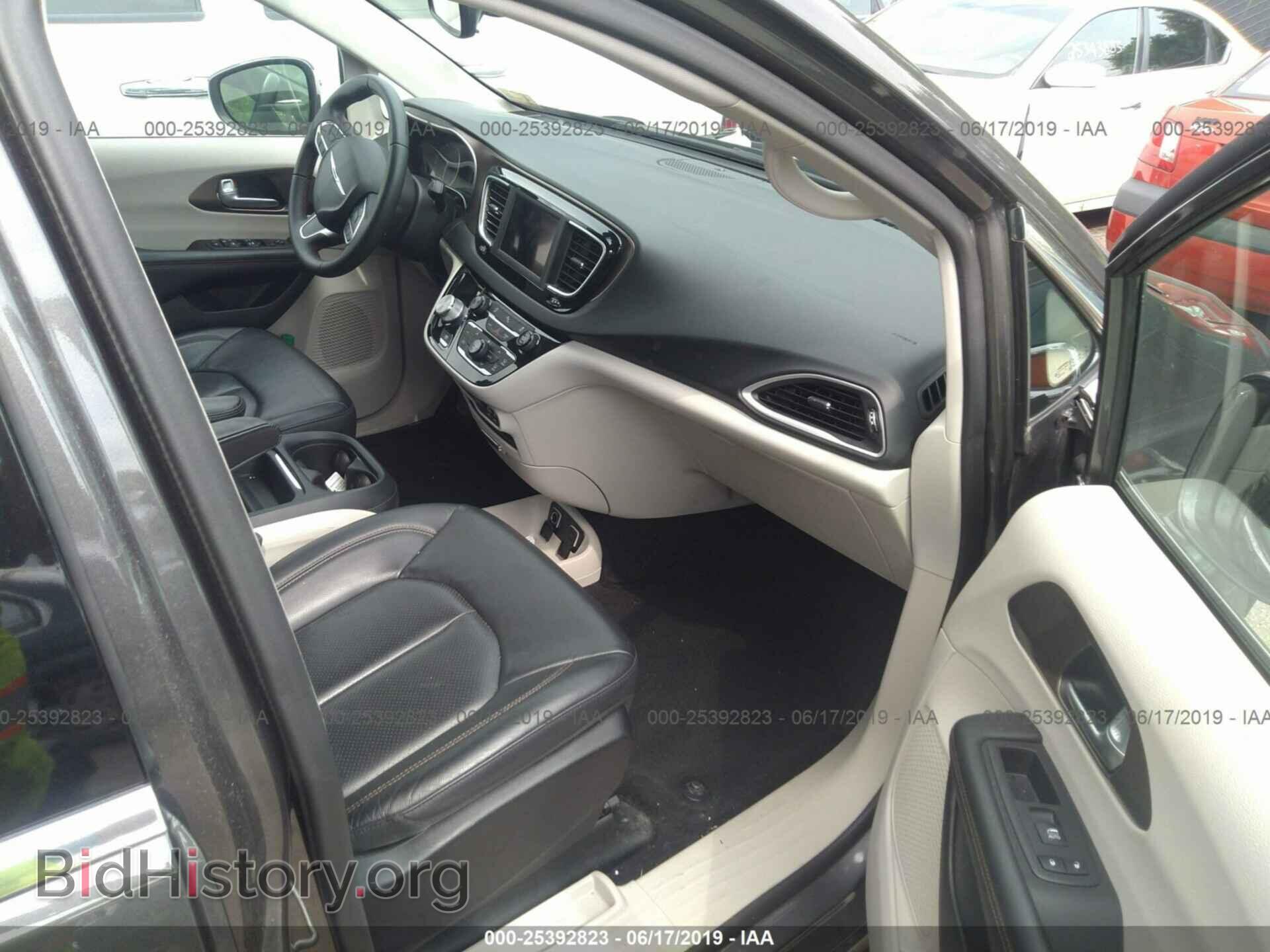 2018 CHRYSLER PACIFICA - VIN: 2C4RC1BG8JR246901 - Photo 5