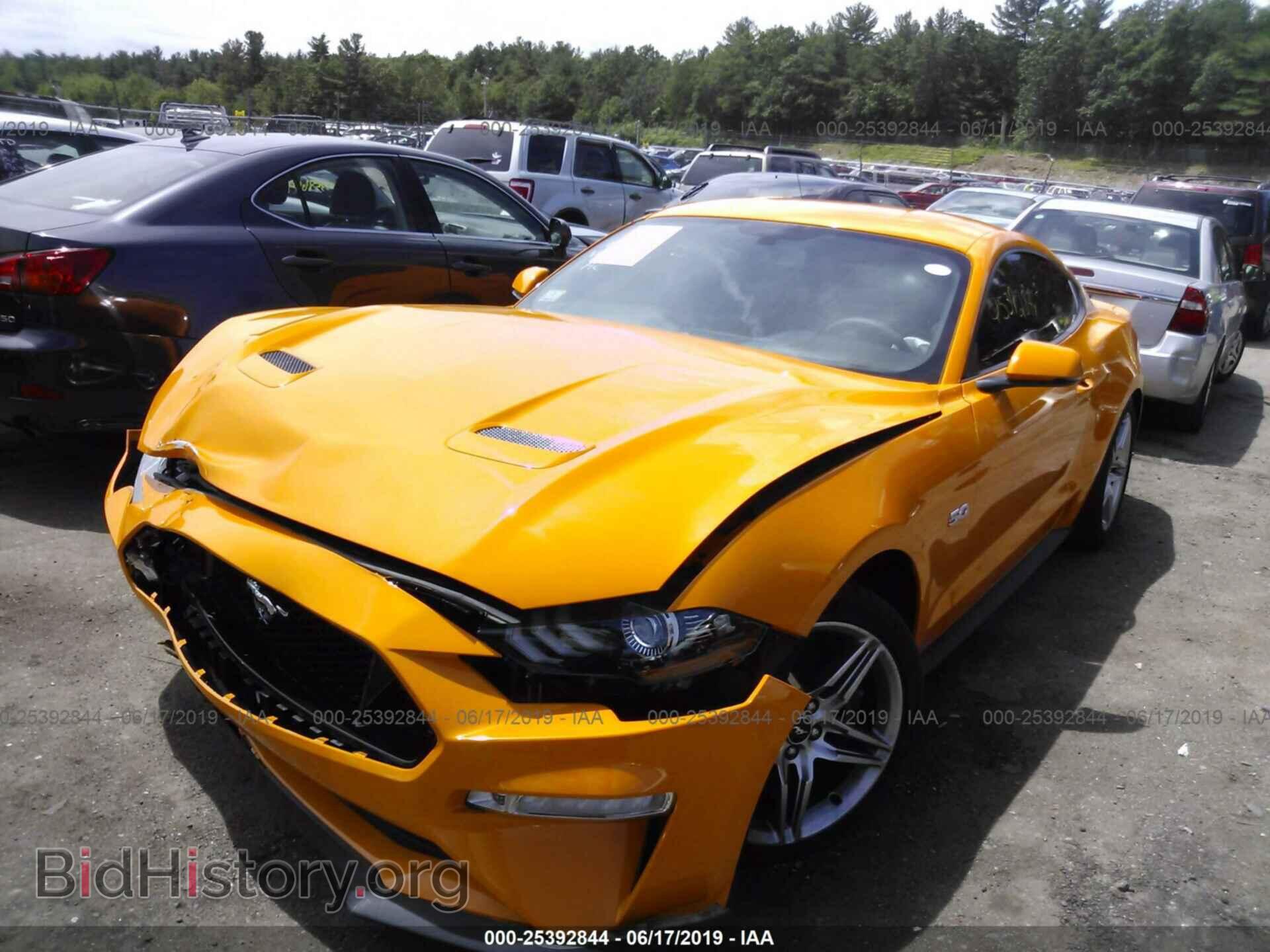 2018 FORD MUSTANG - VIN: 1FA6P8CFXJ5137137 - Фото 2