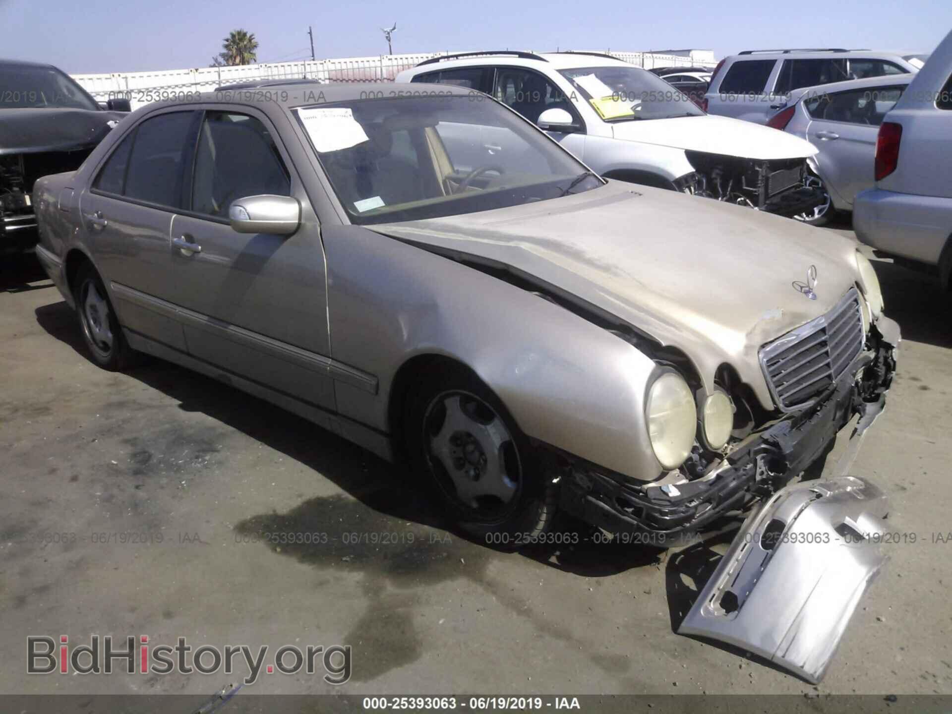 Photo WDBJF70J02B399230 - MERCEDES-BENZ E 2002