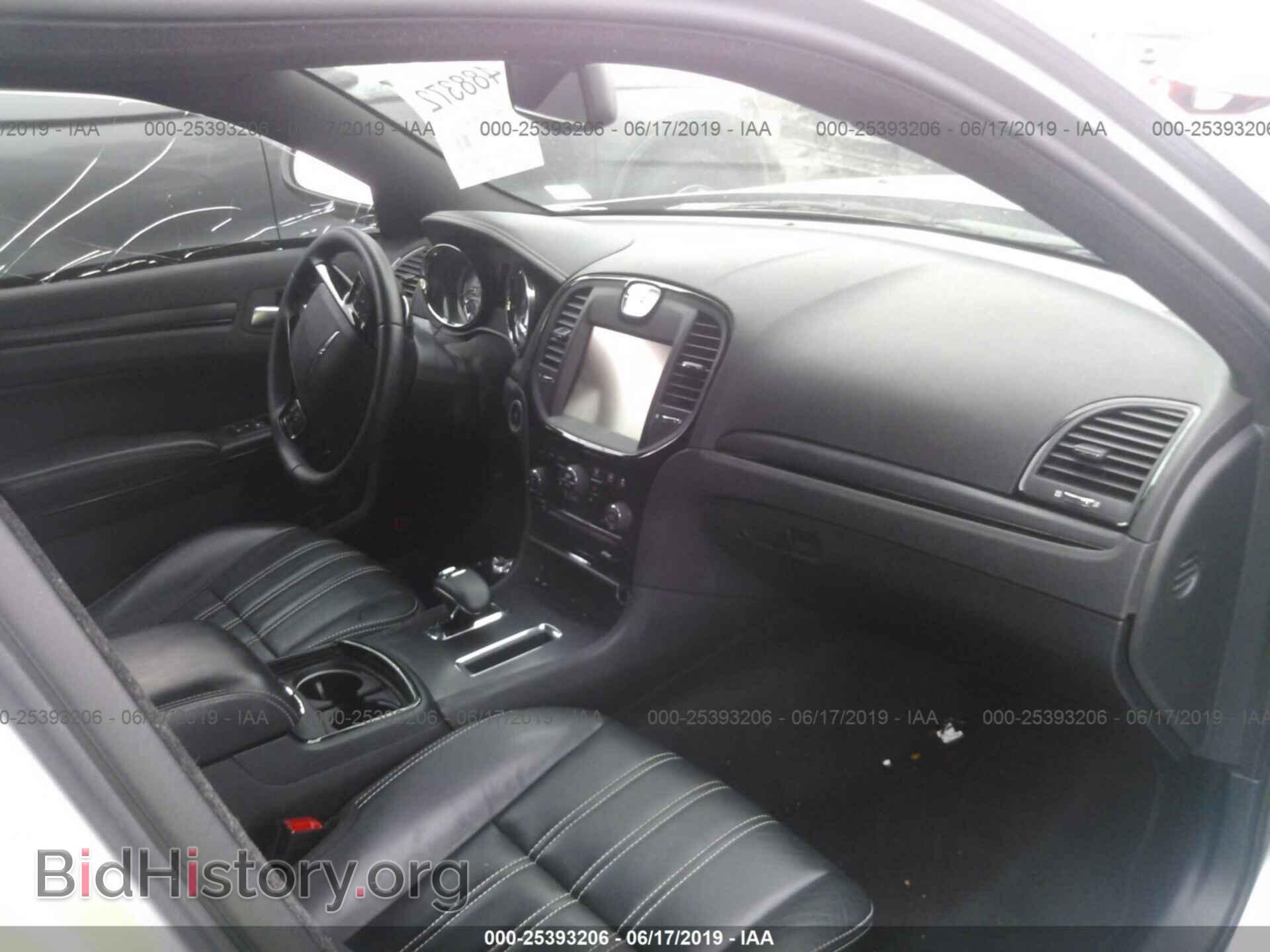 2014 CHRYSLER 300 - VIN: 2C3CCABG5EH309913 - Фото 5