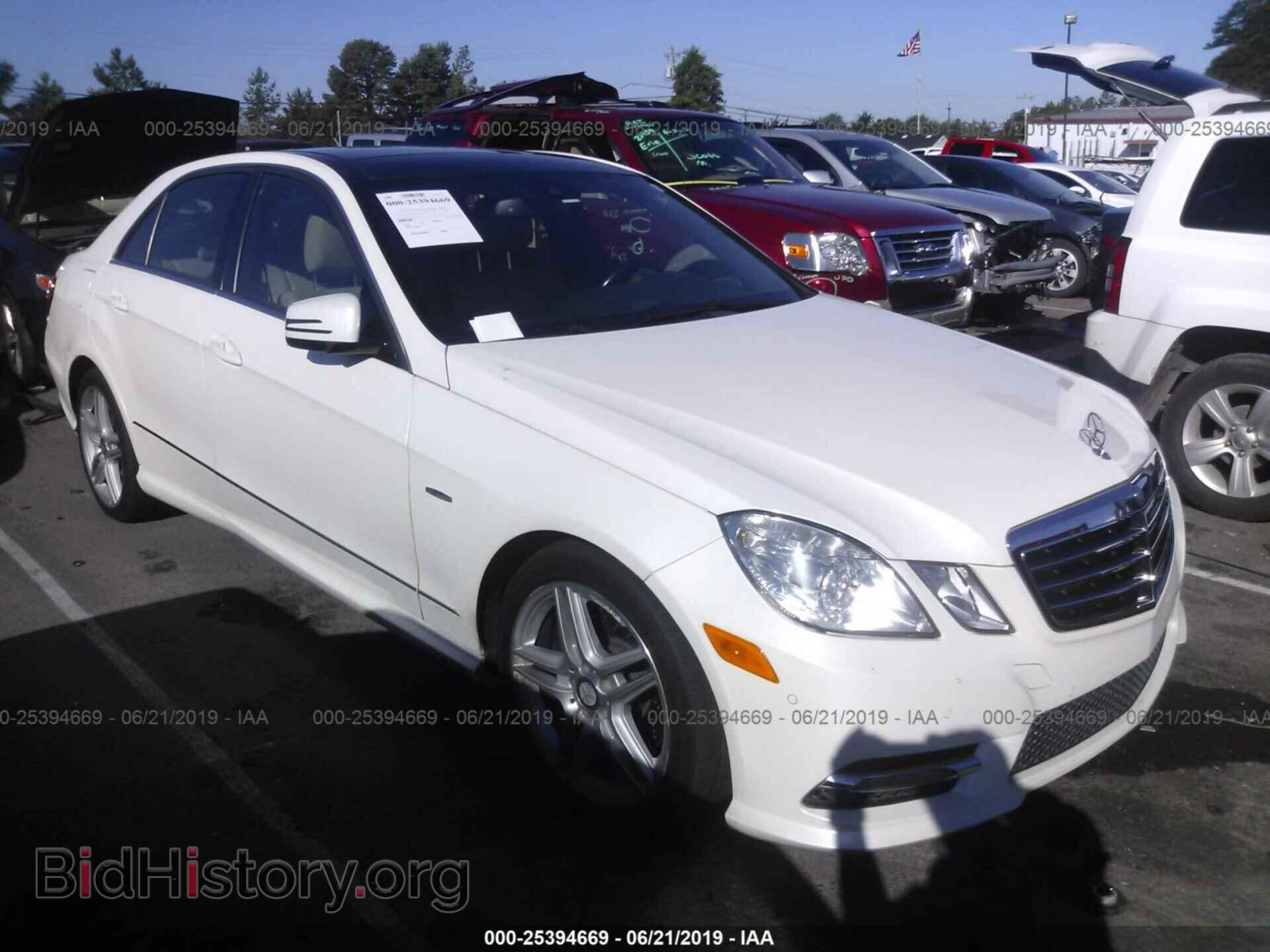 Photo WDDHF5KB6CA596393 - MERCEDES-BENZ E 2012