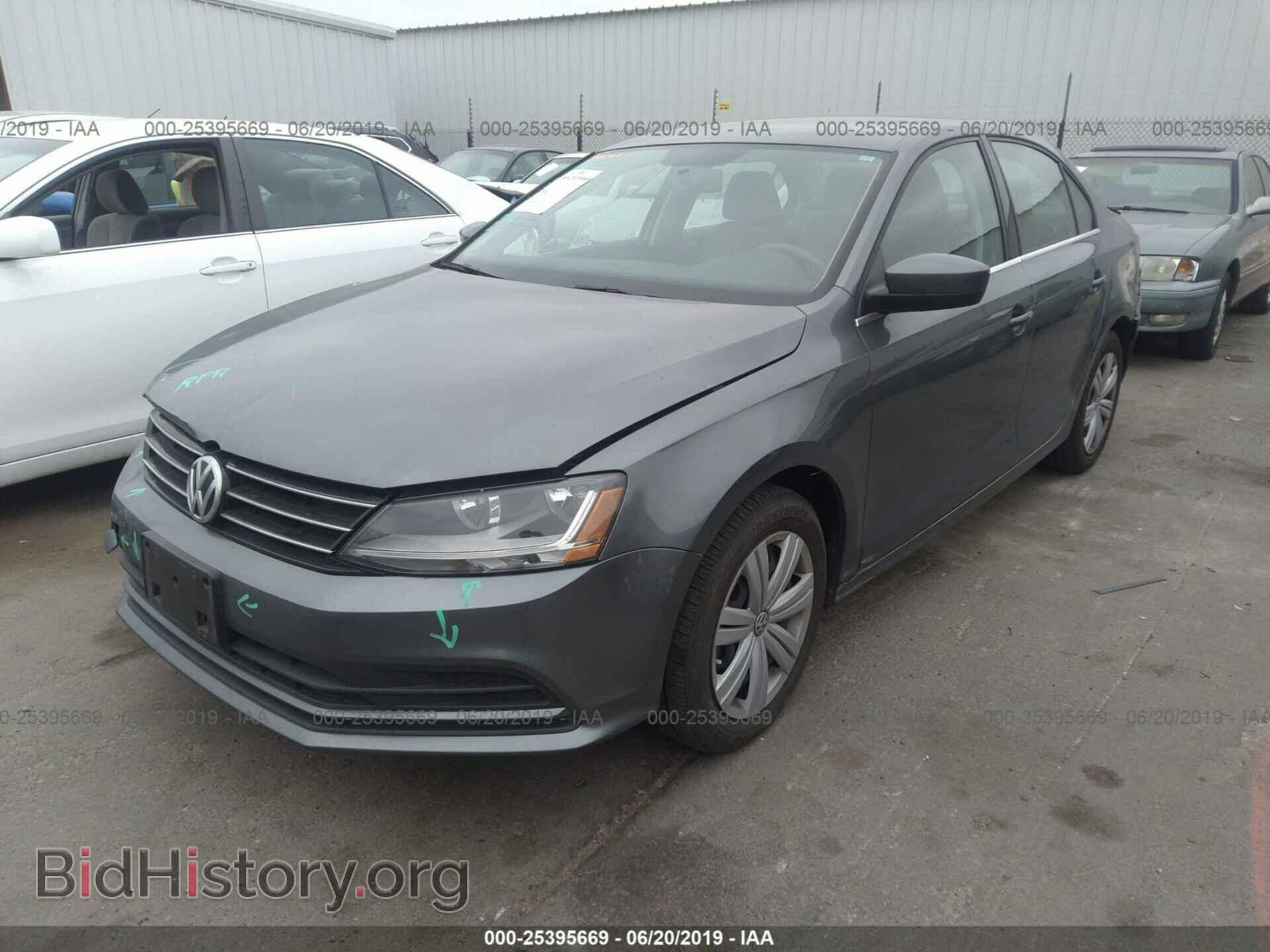 2017 VOLKSWAGEN JETTA - VIN: 3VW2B7AJ6HM367655 - Photo 2