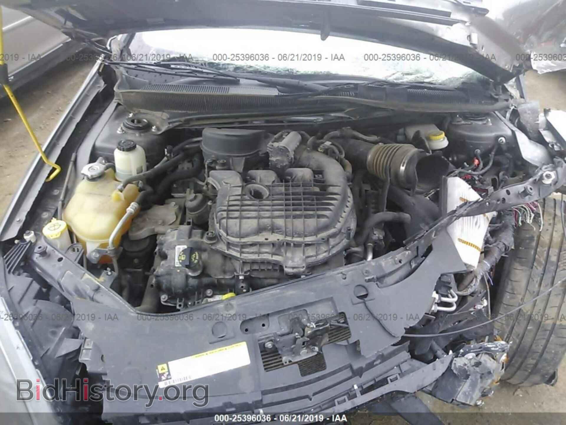 2012 CHRYSLER 200 - VIN: 1C3CCBBG7CN308028 - Фото 10
