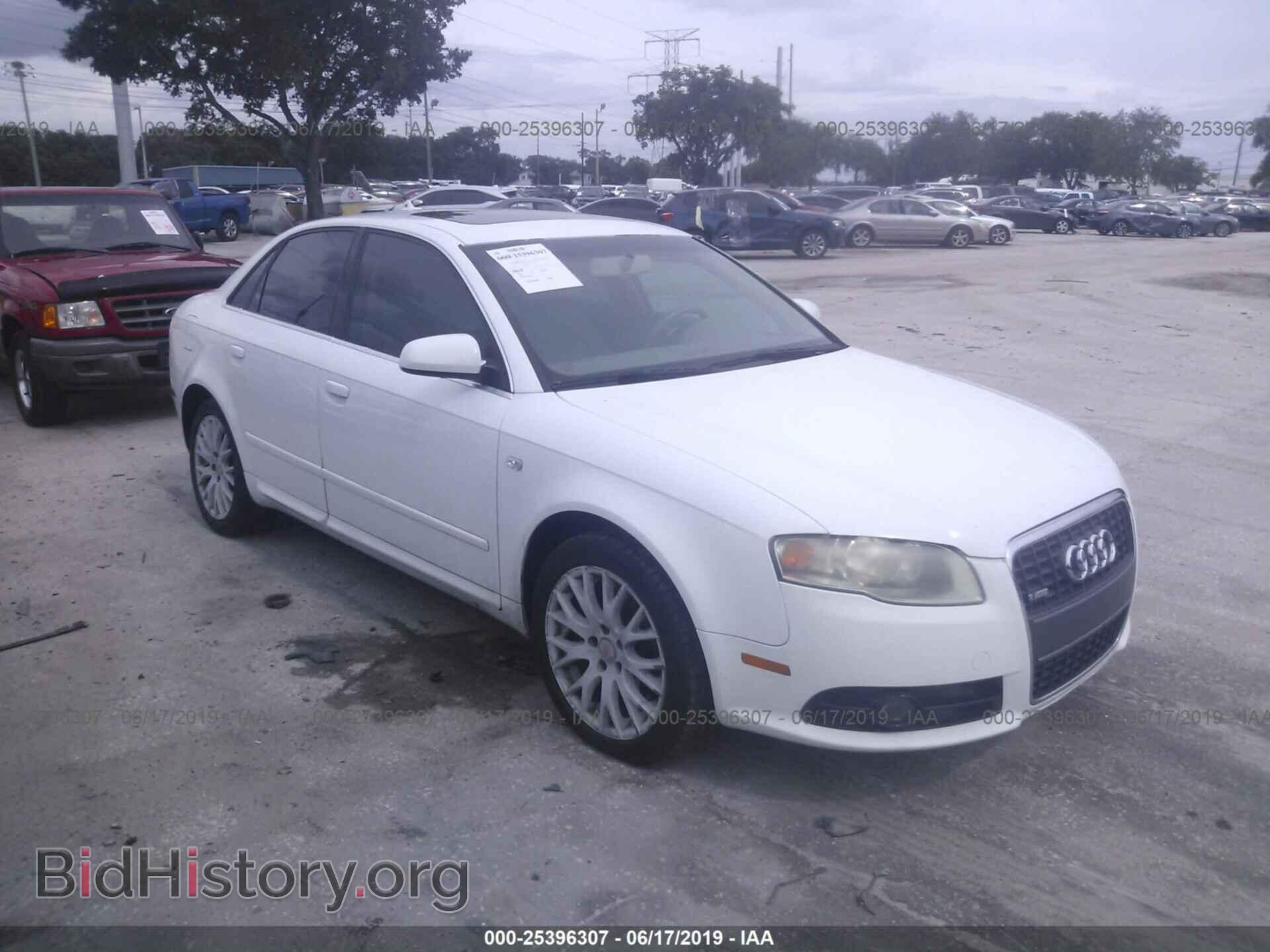Фотография WAUAF78E78A136625 - AUDI A4 2008
