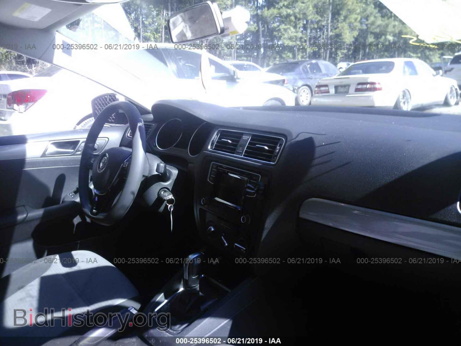 2017 VOLKSWAGEN JETTA - VIN: 3VW2B7AJ3HM337724 - Фото 5
