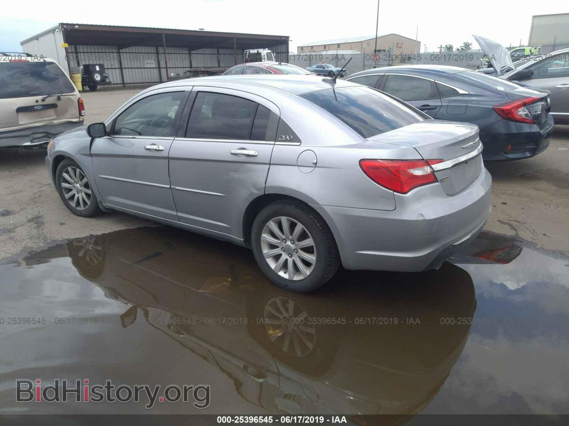 2013 CHRYSLER 200 - VIN: 1C3CCBCG8DN559043 - Фото 3
