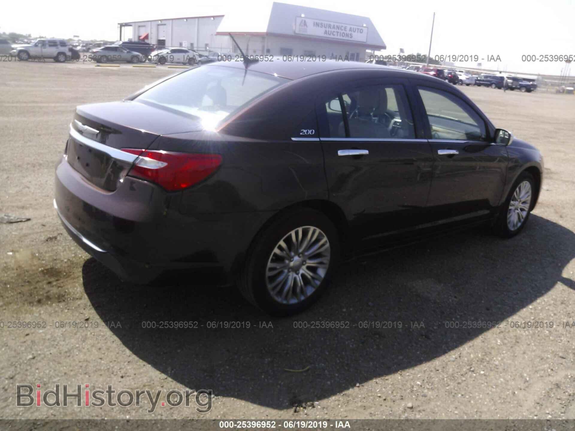 2013 CHRYSLER 200 - VIN: 1C3CCBCG7DN574410 - Photo 4