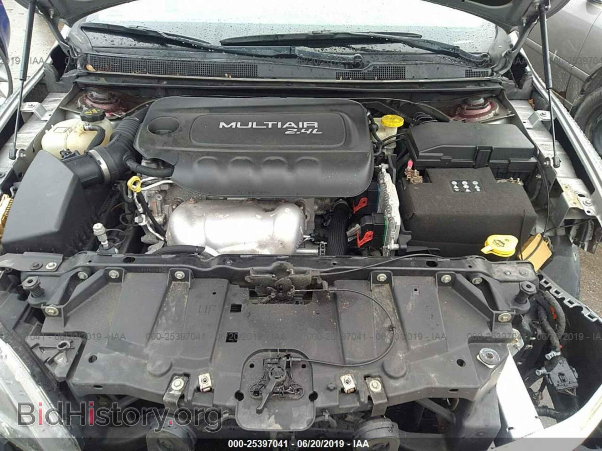 2015 CHRYSLER 200 - VIN: 1C3CCCAB1FN607644 - Photo 10