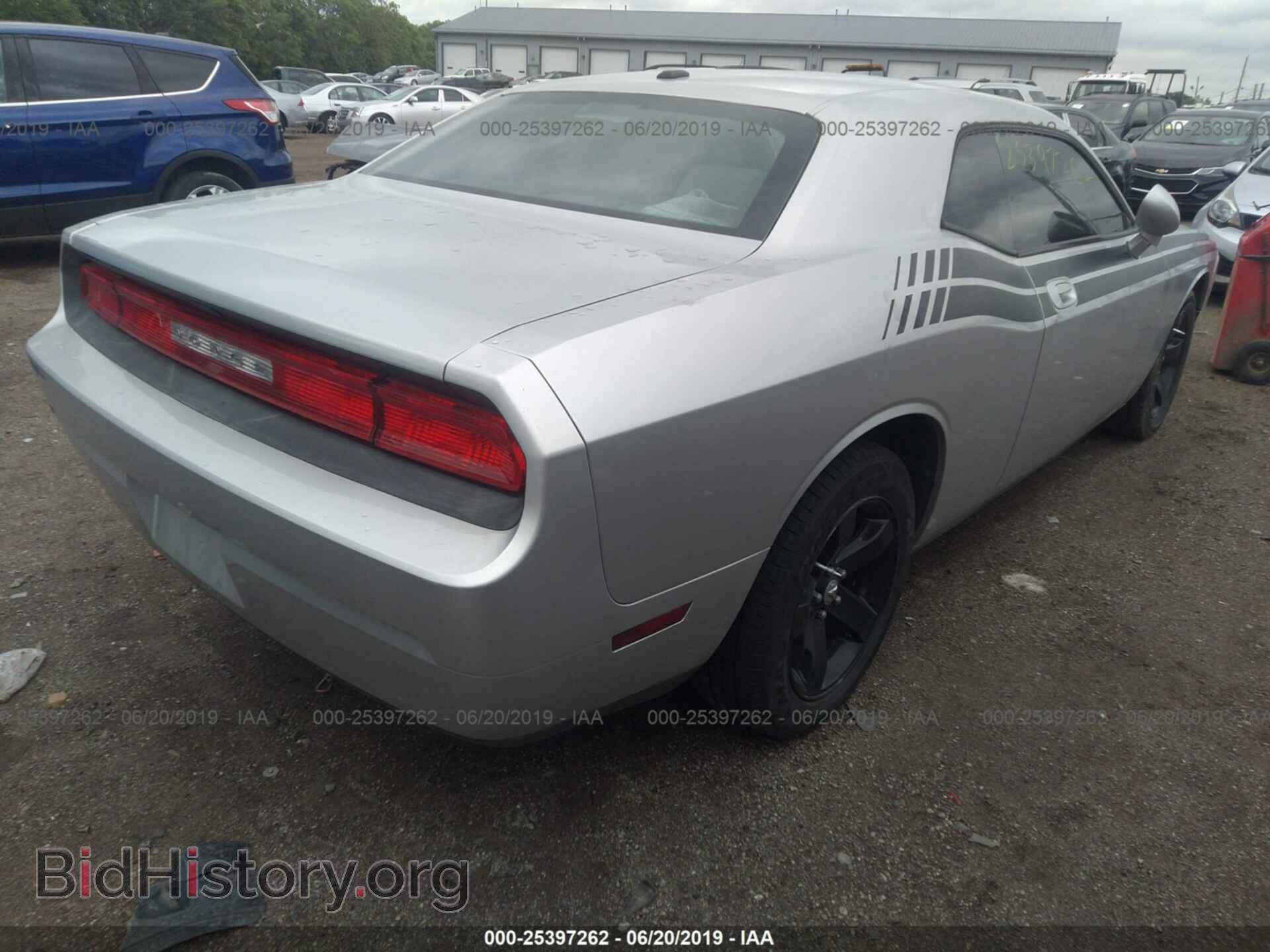 2010 DODGE CHALLENGER - VIN: 2B3CJ4DV7AH321345 - Photo 4