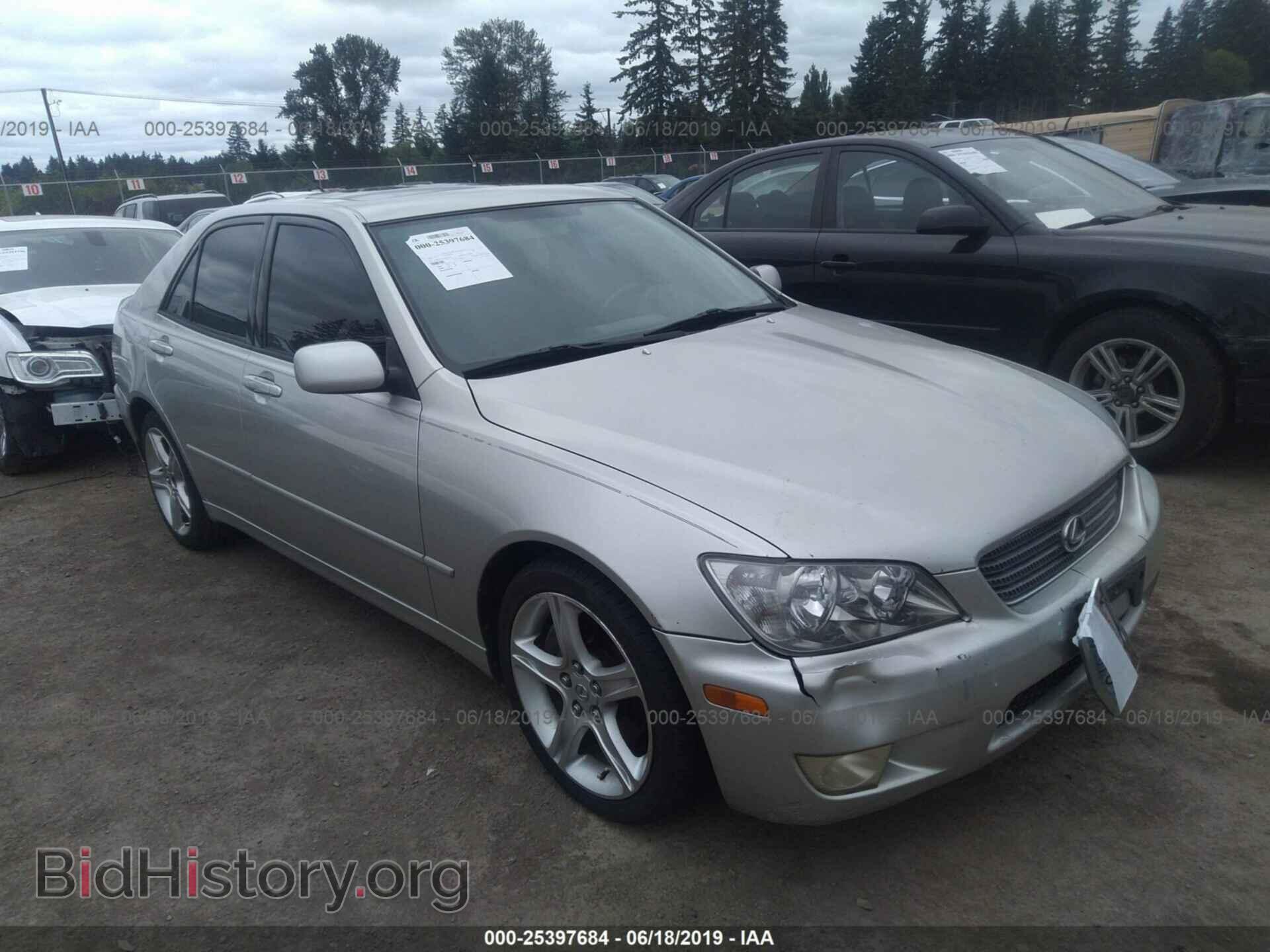 Photo JTHBD182210018010 - LEXUS IS 2001