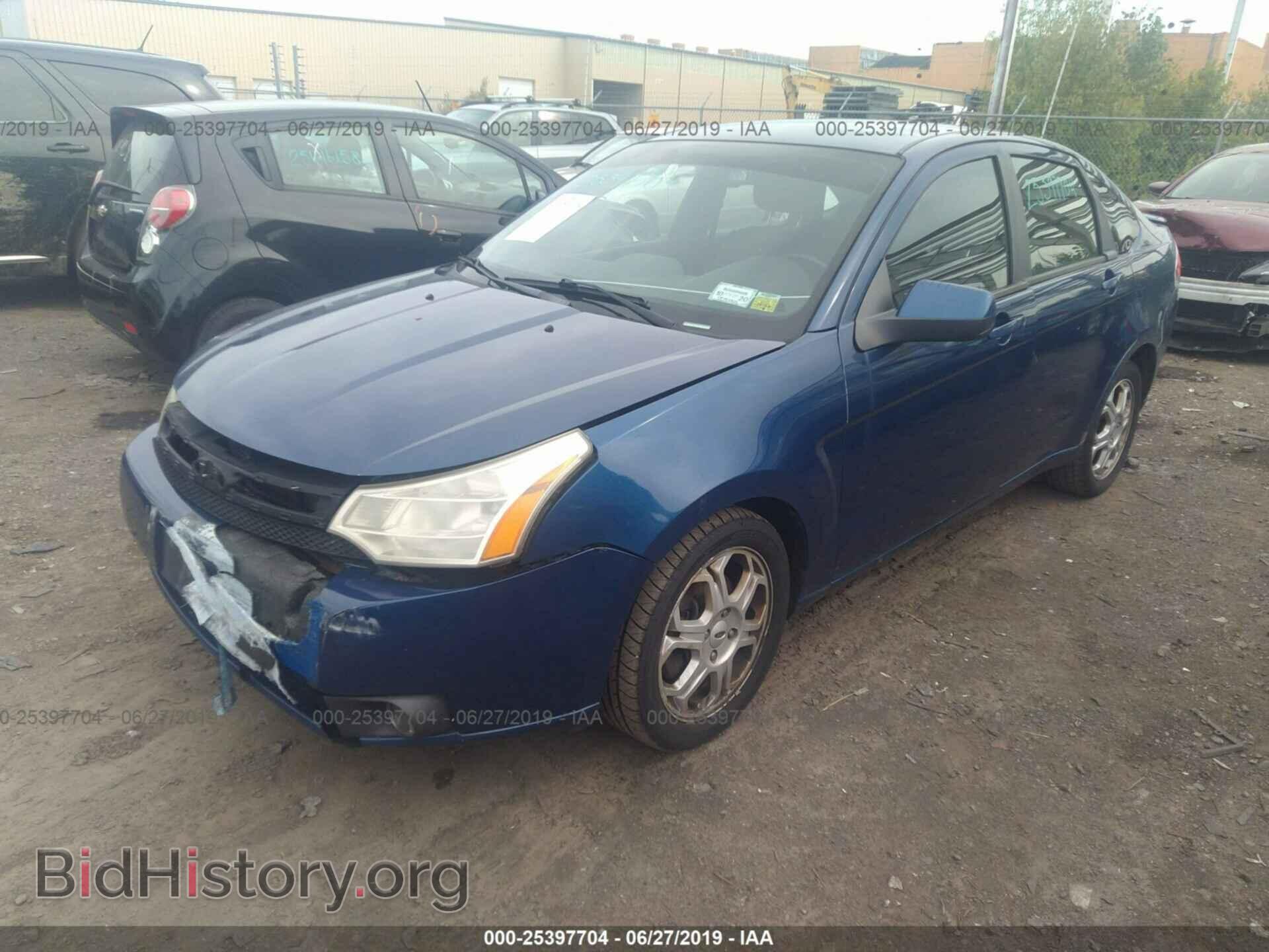 2009 FORD FOCUS - VIN: 1FAHP36N79W218911 - Фото 2