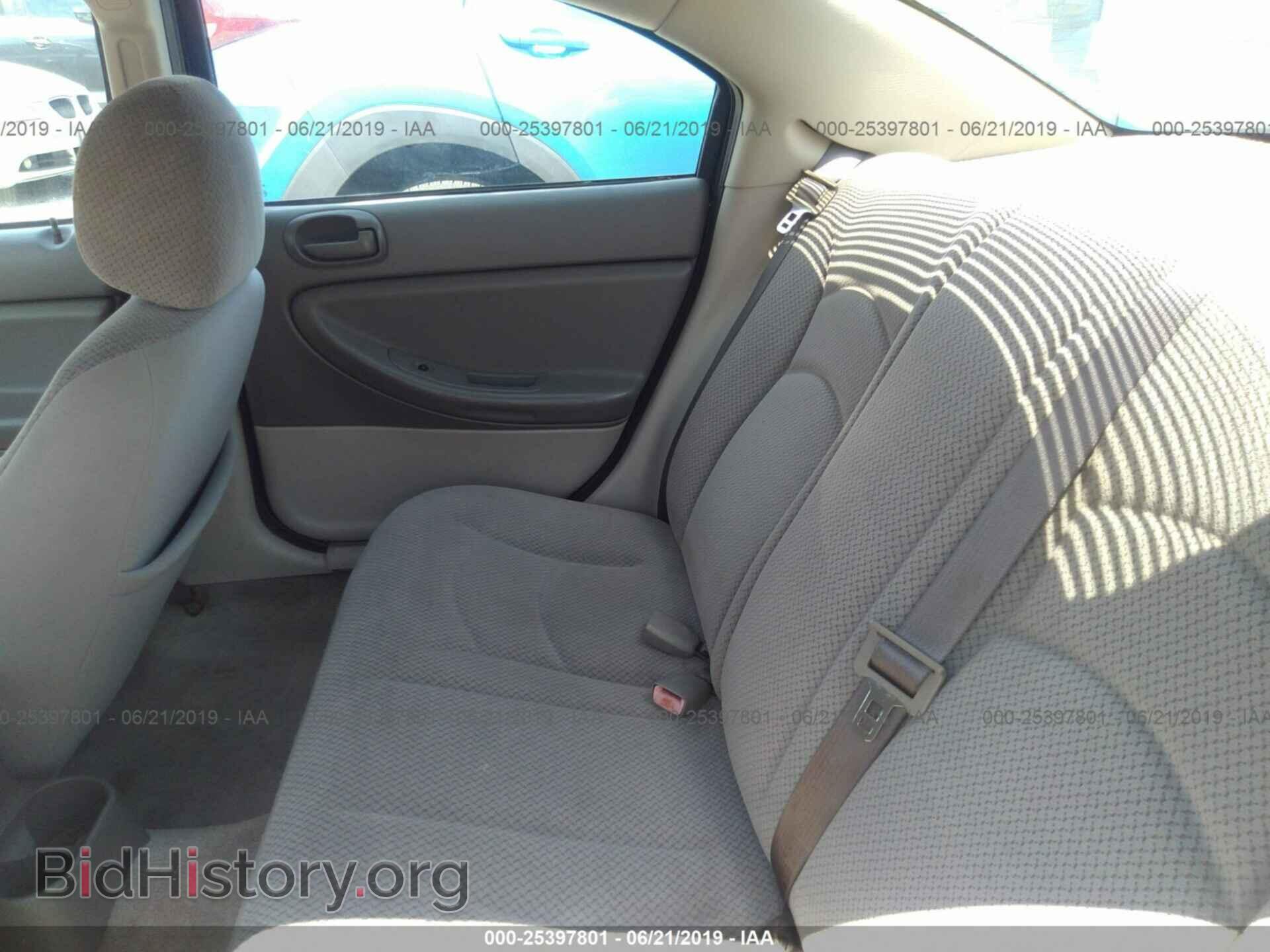 2005 CHRYSLER SEBRING - VIN: 1C3EL46X75N537259 - Фото 8