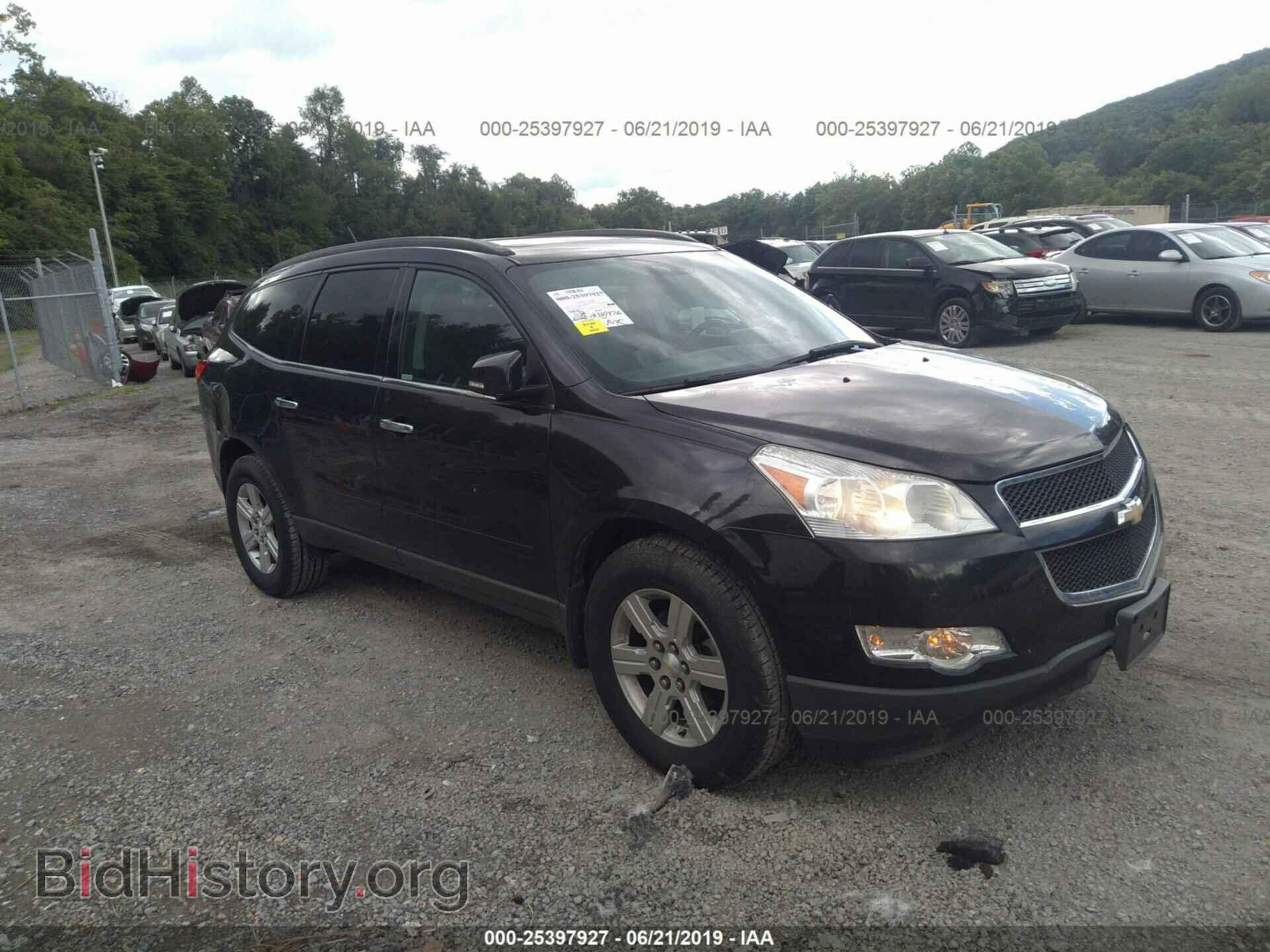 Фотография 1GNKVJED7BJ143138 - CHEVROLET TRAVERSE 2011