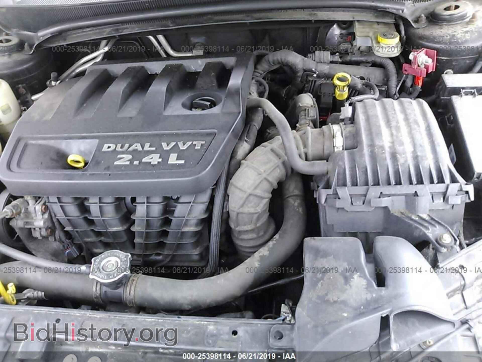 2013 CHRYSLER 200 - VIN: 1C3CCBAB8DN633116 - Фото 10