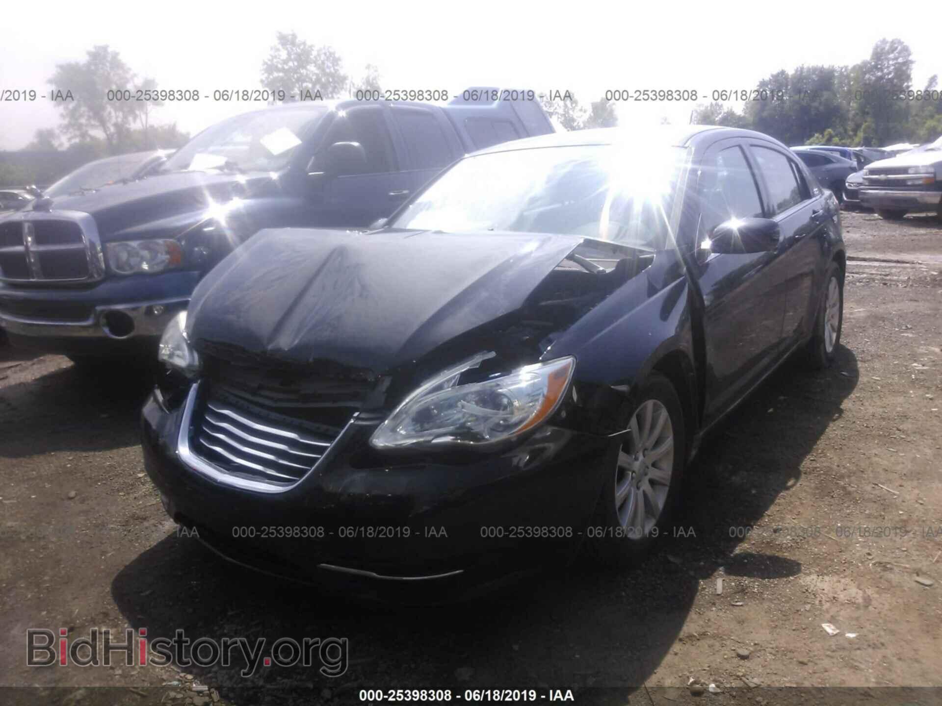2012 CHRYSLER 200 - VIN: 1C3CCBBB1CN175917 - Фото 2
