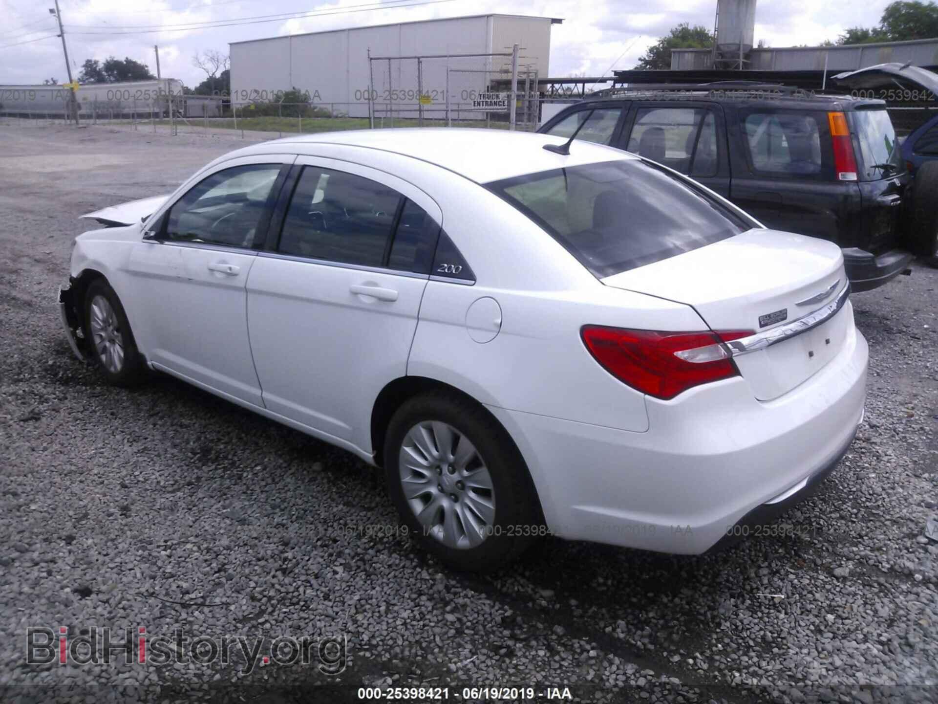 2012 CHRYSLER 200 - VIN: 1C3CCBAB0CN105181 - Фото 3