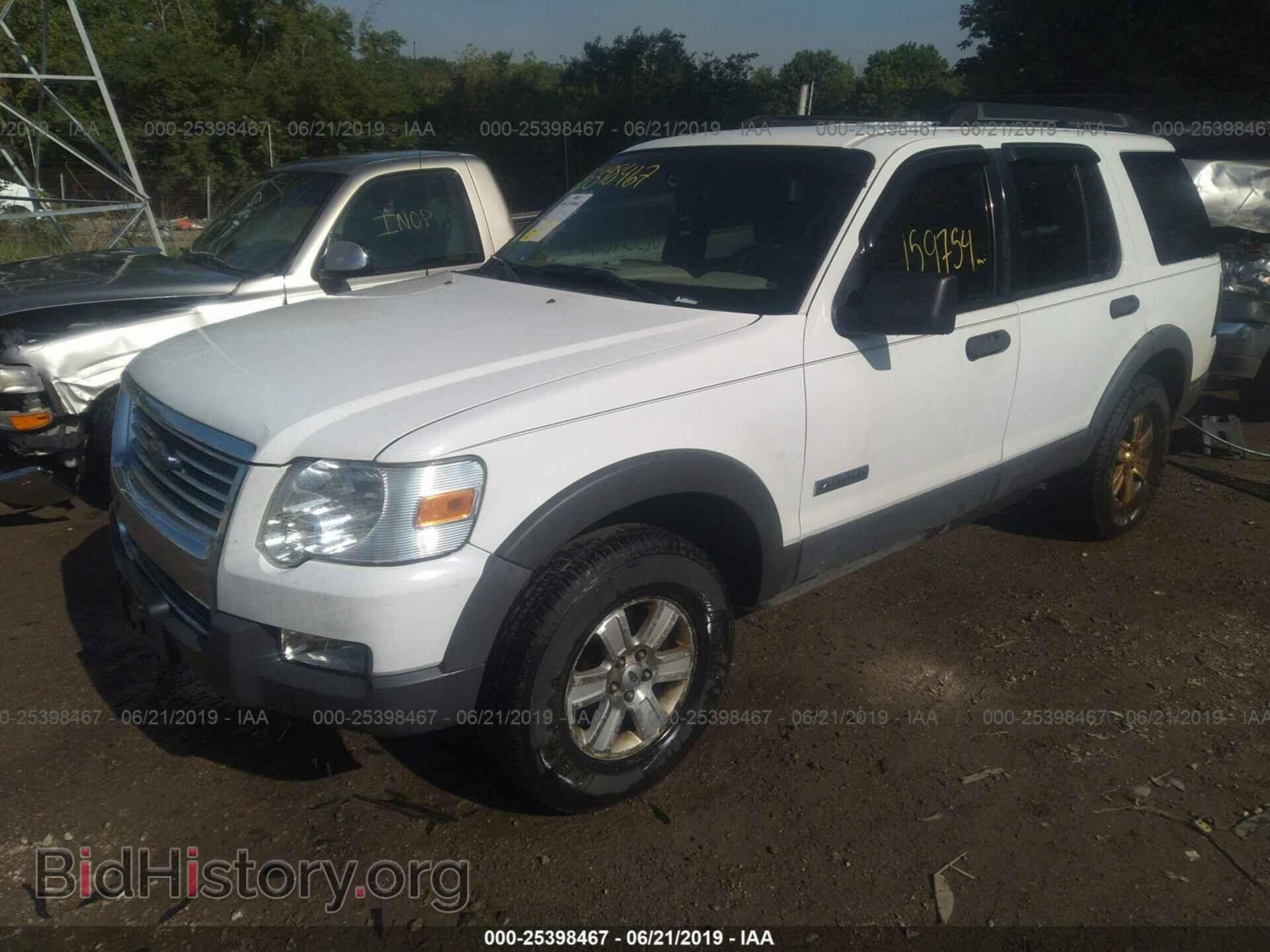 2006 FORD EXPLORER - VIN: 1FMEU73E36ZA20768 - Фото 2
