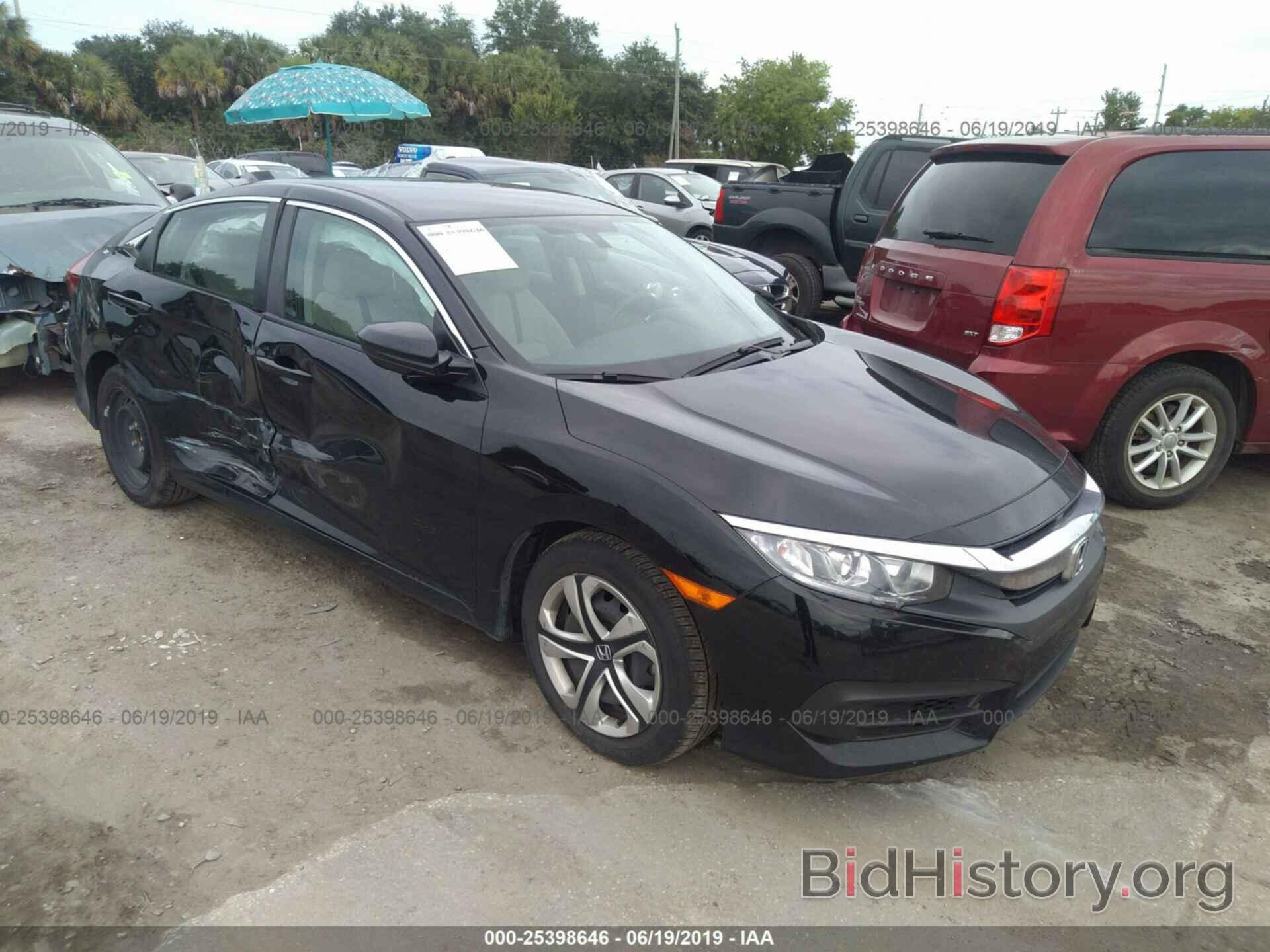 Photo 19XFC2F50JE018524 - HONDA CIVIC 2018