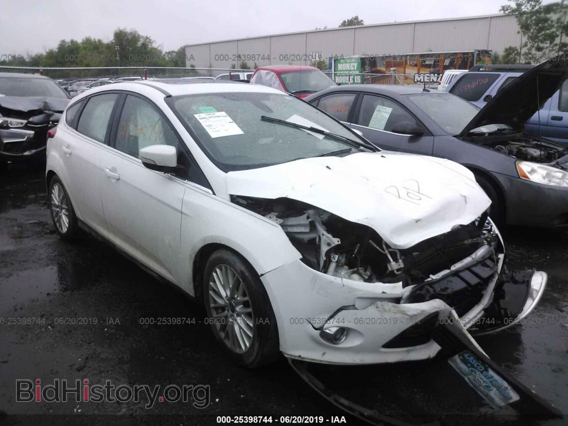 Photo 1FAHP3M25CL323559 - FORD FOCUS 2012